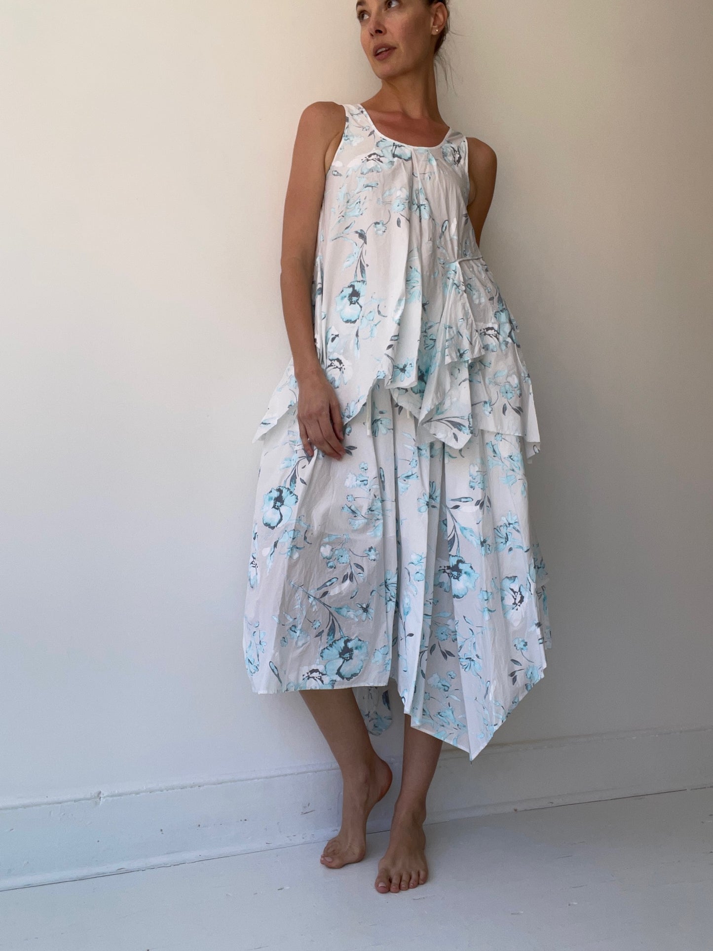 forme d’expression floral handkerchief top