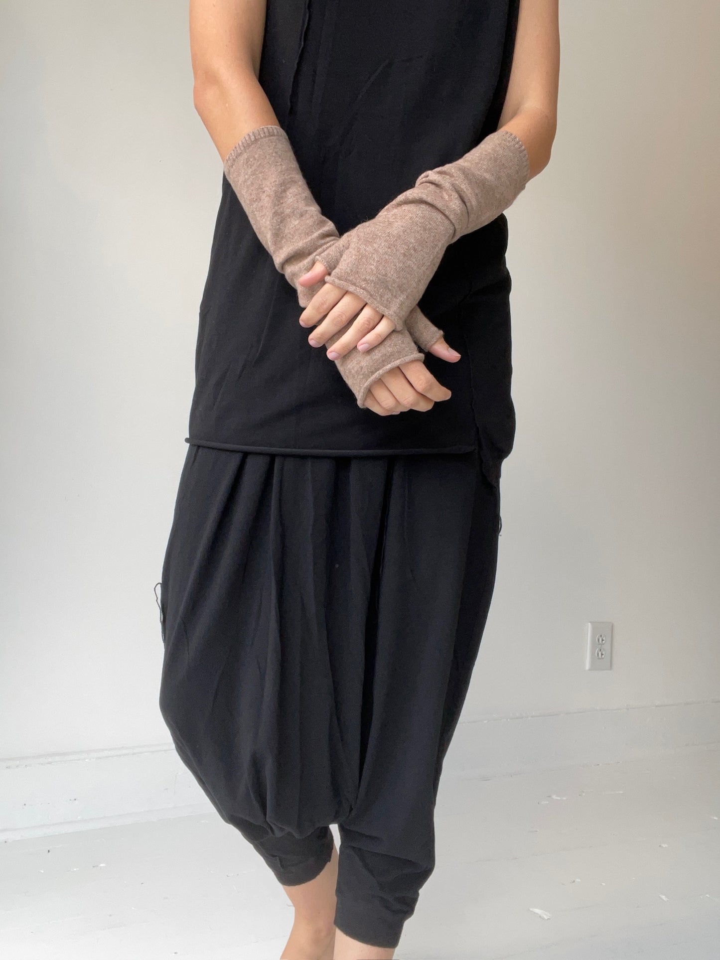 blend gloves