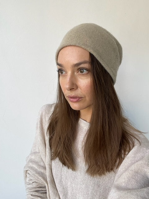 chisaki belly hat BEIGE