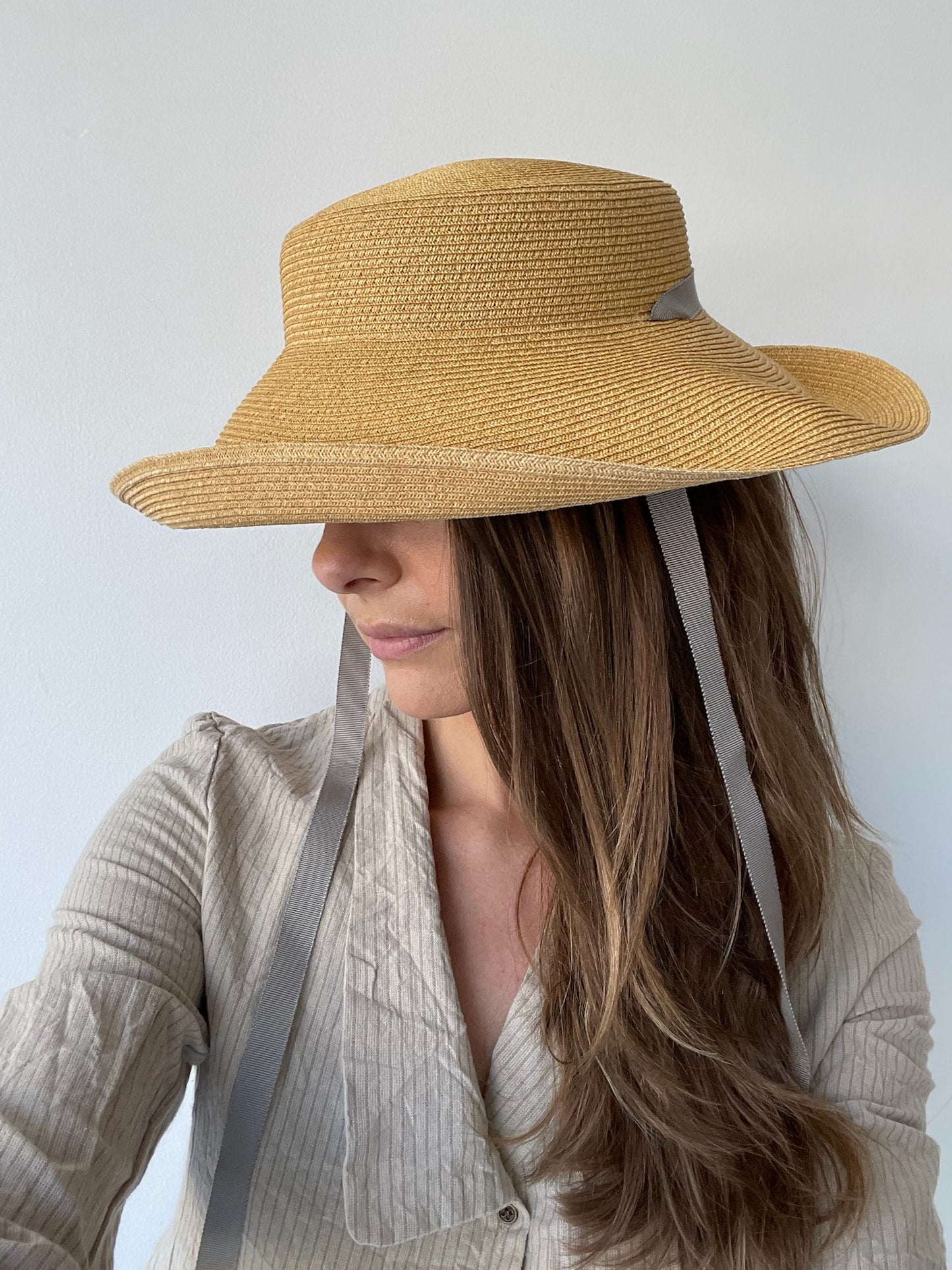 lala hat