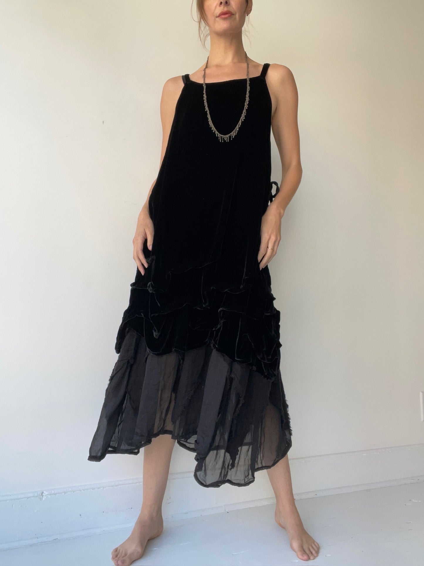 krista larson short wavey slip black velvet