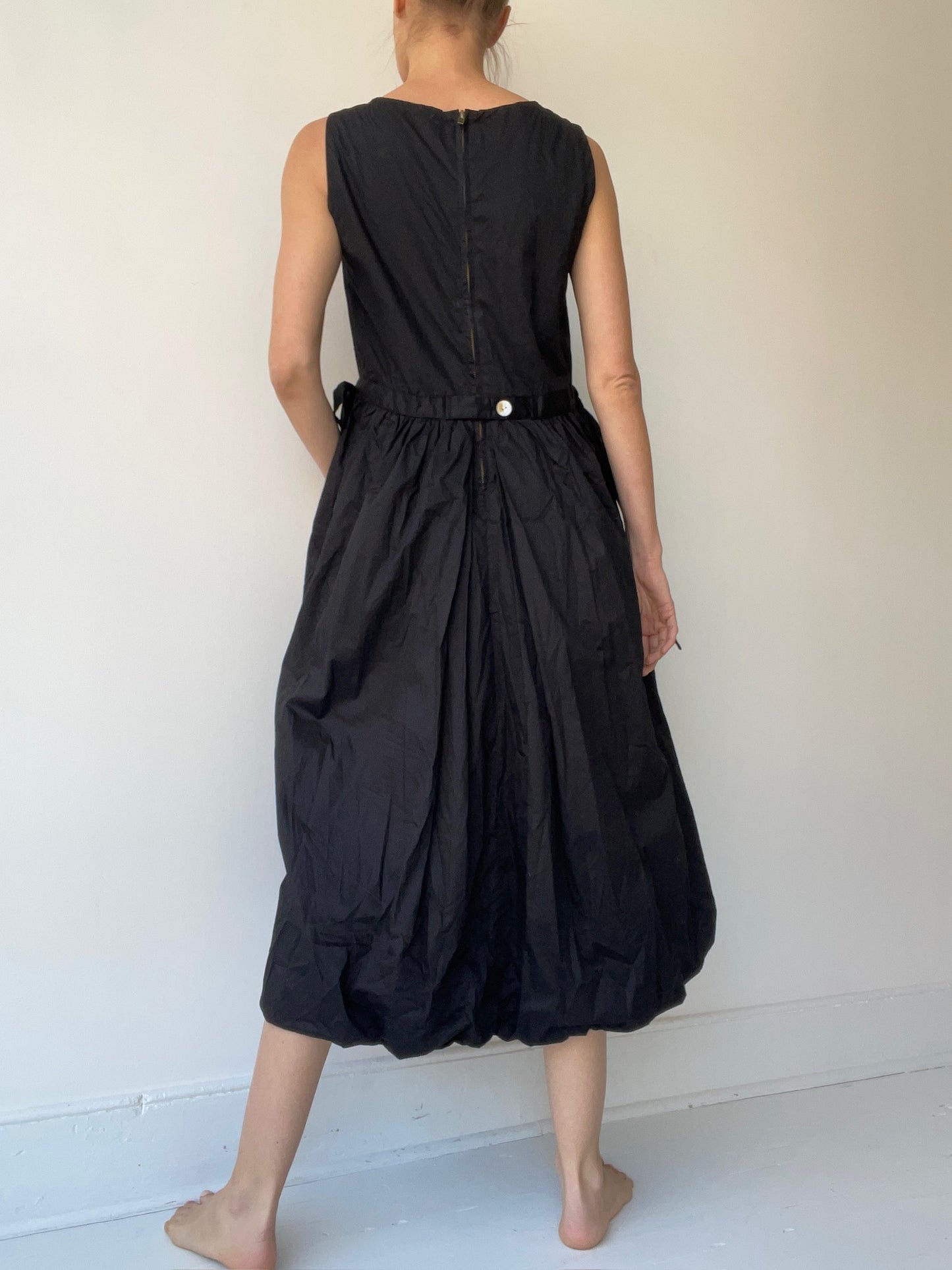 aleksandr manamïs black balloon dress
