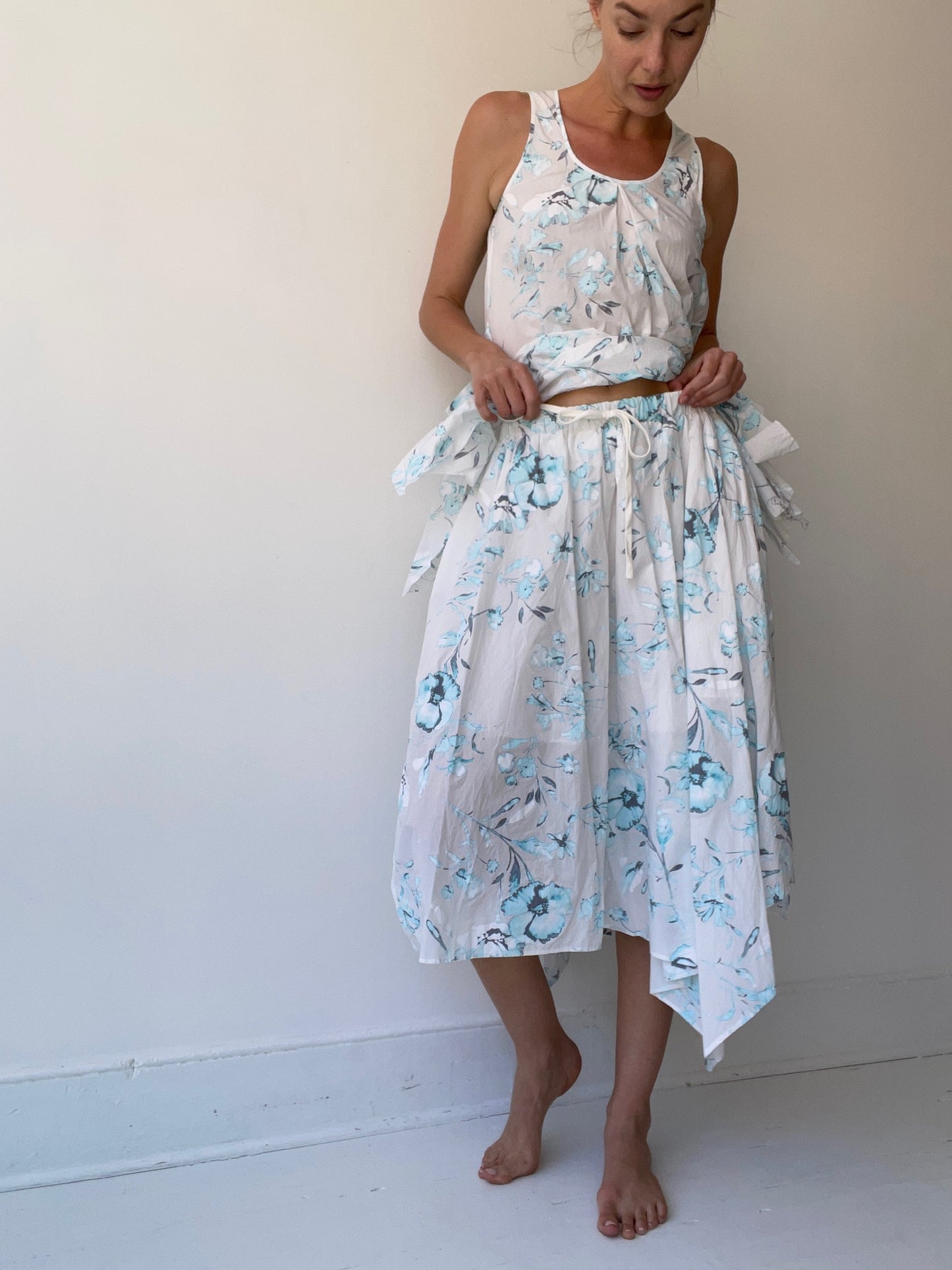 forme d’expression floral tent skirt