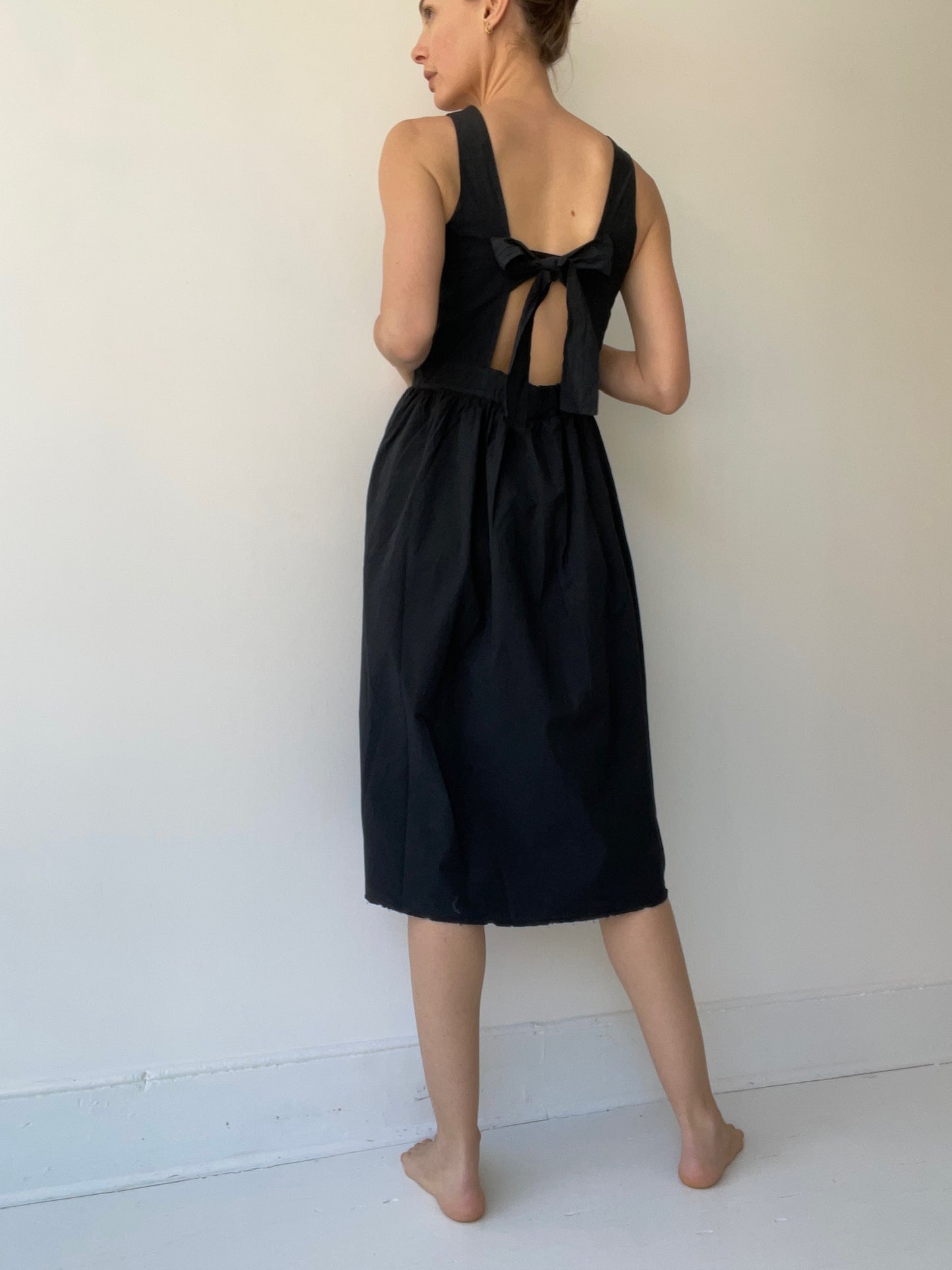 aequamente tie back dress