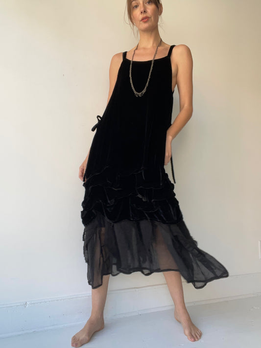 krista larson short wavey slip black velvet