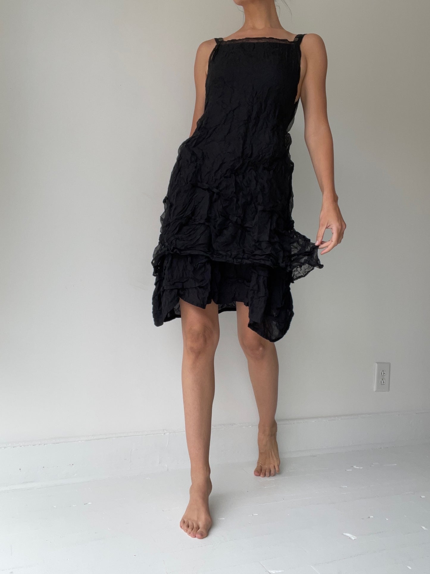 krista larson short wavey slip