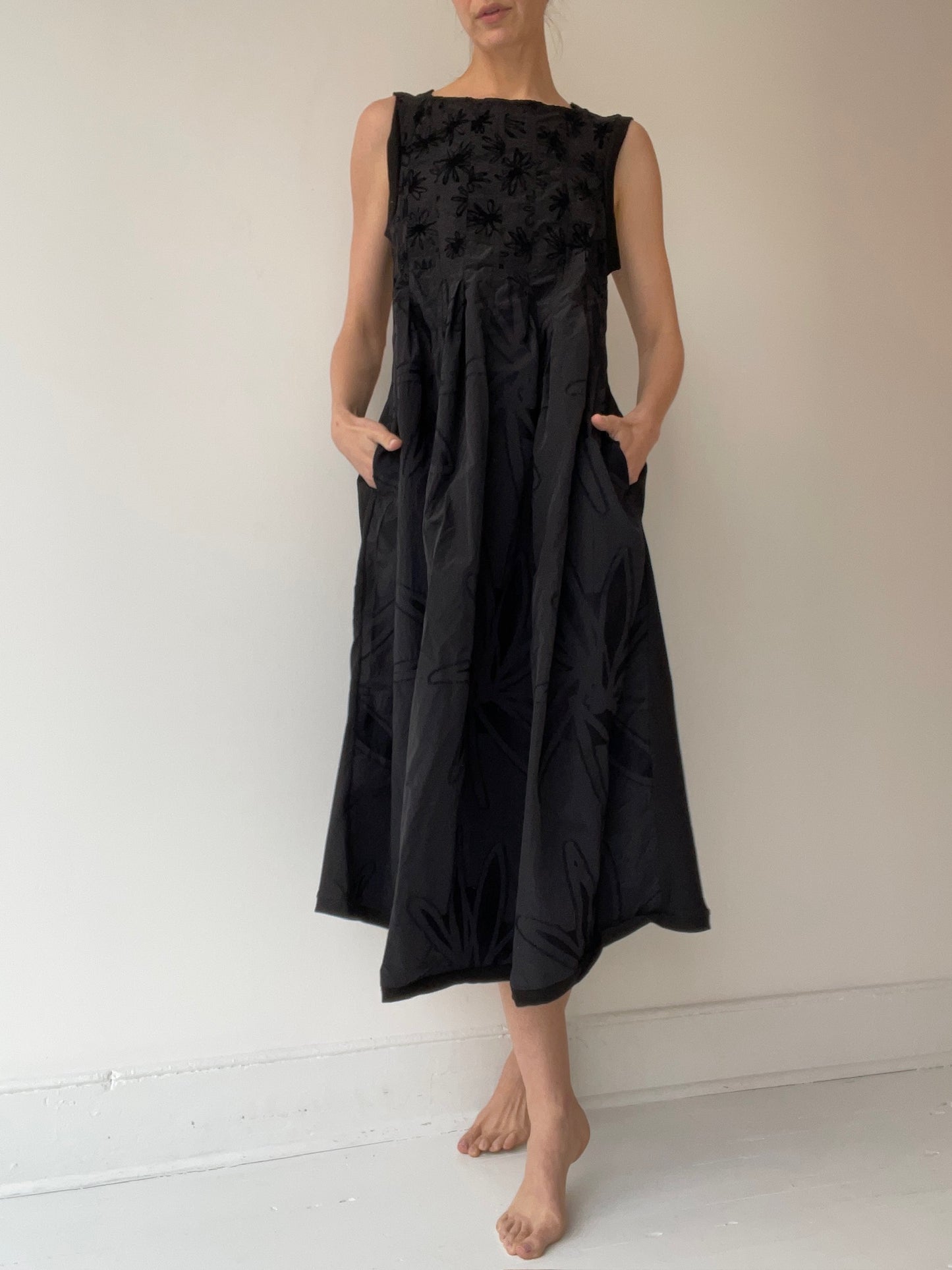 rundholz dip black dahlia dress