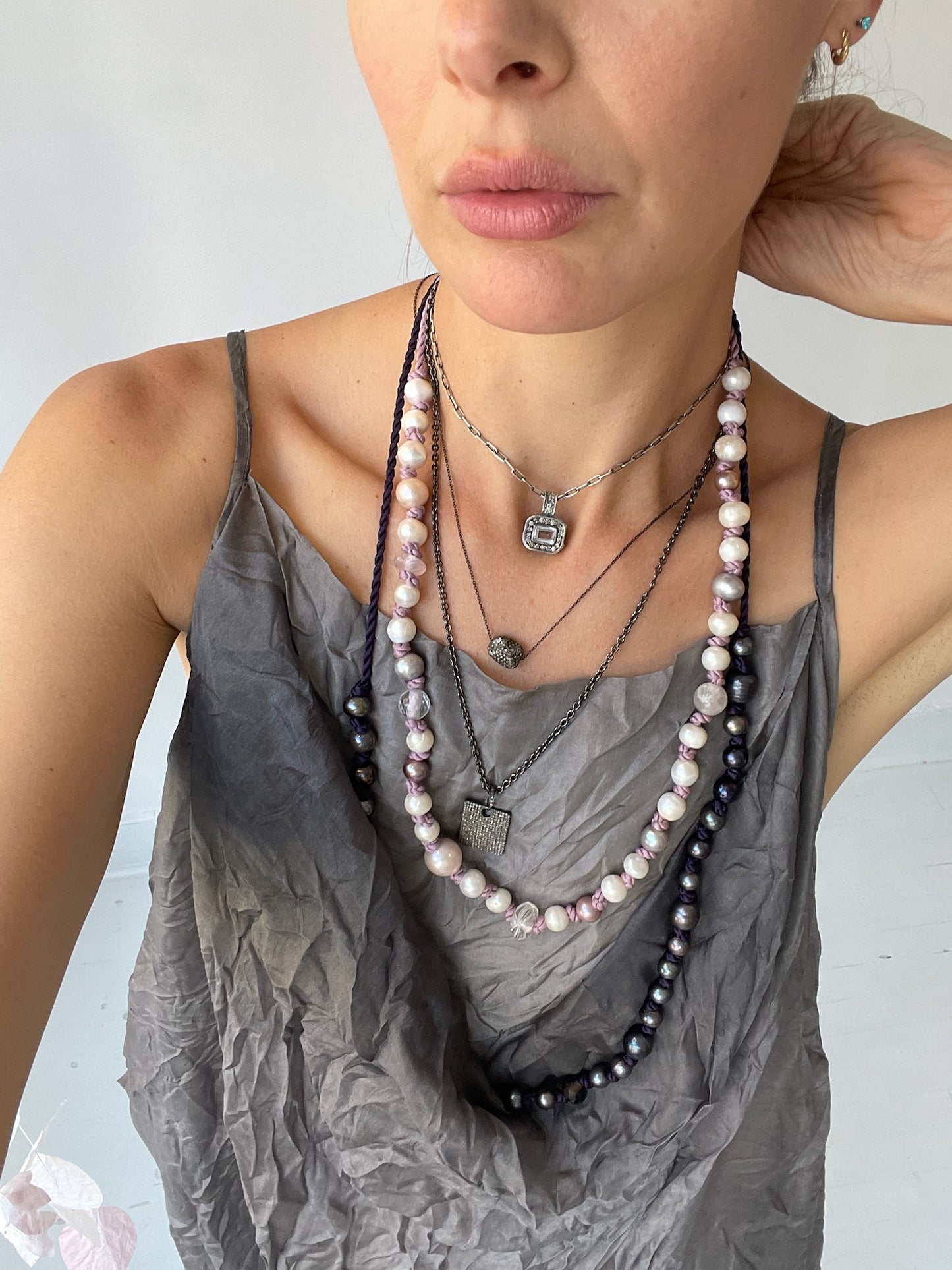 kundo glint necklace
