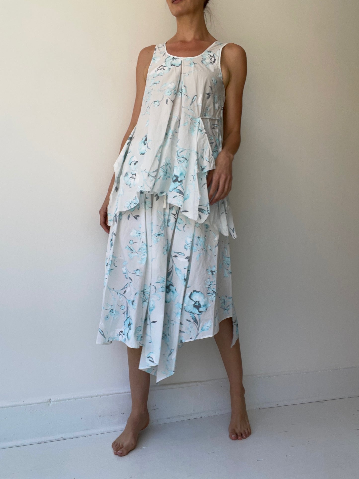 forme d’expression floral handkerchief top