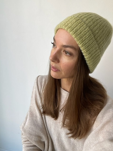 chisaki ao beanie