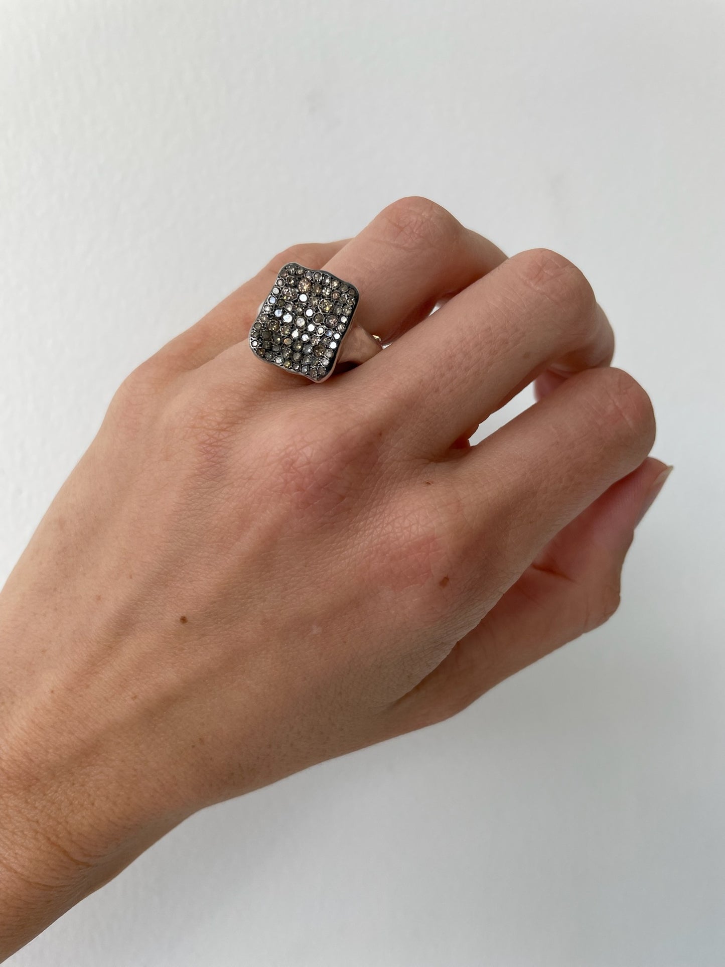 rosa maria leslie diamond ring