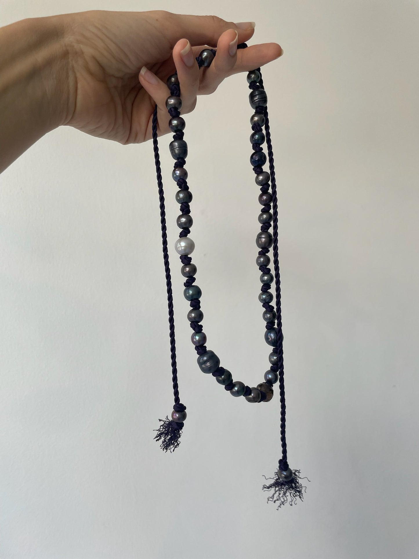 kundo purple necklace