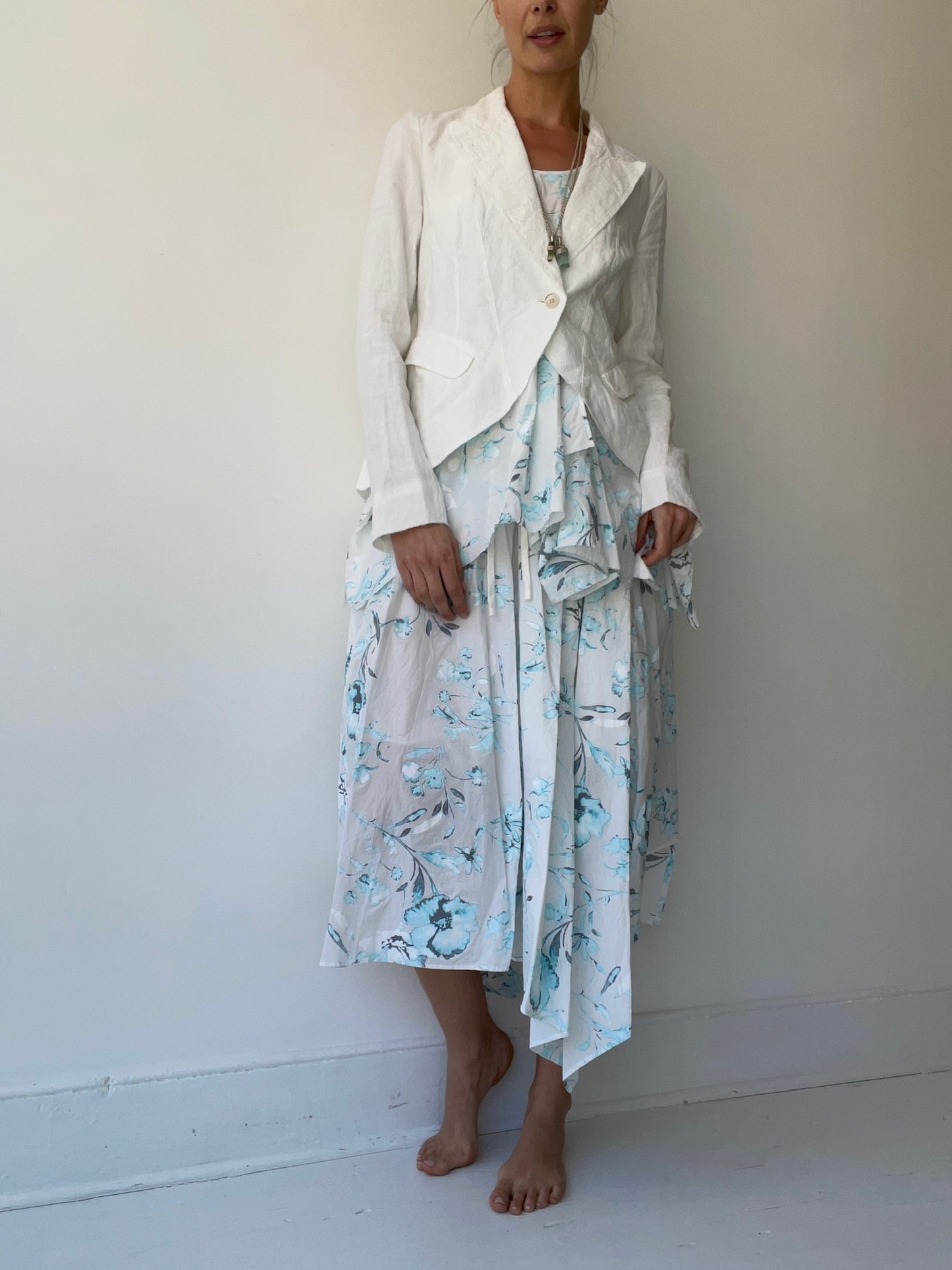 forme d’expression floral tent skirt