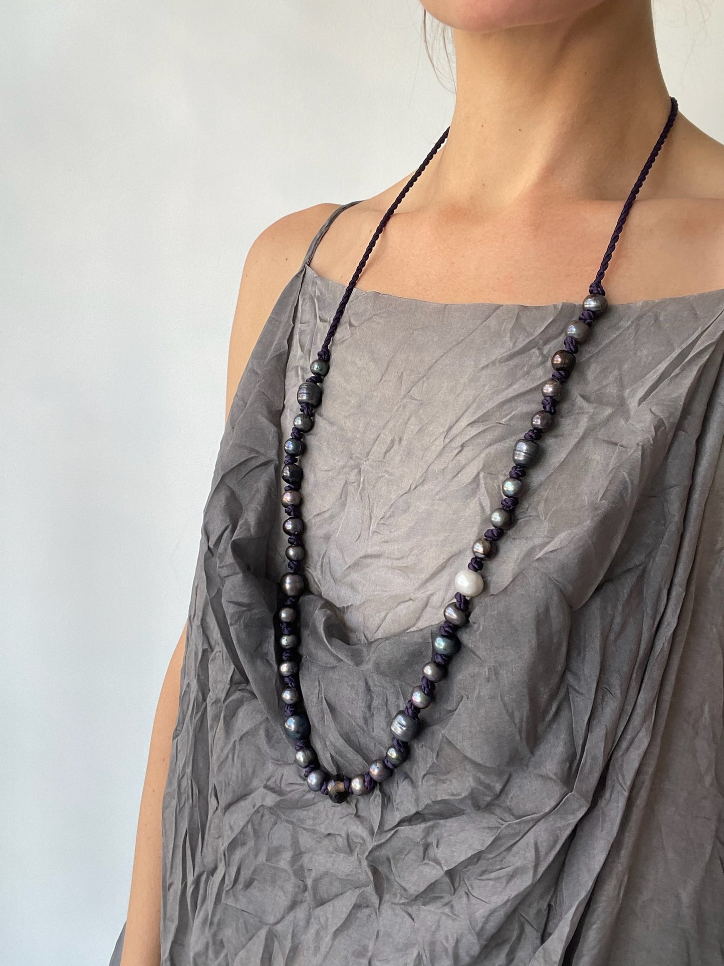 kundo purple necklace
