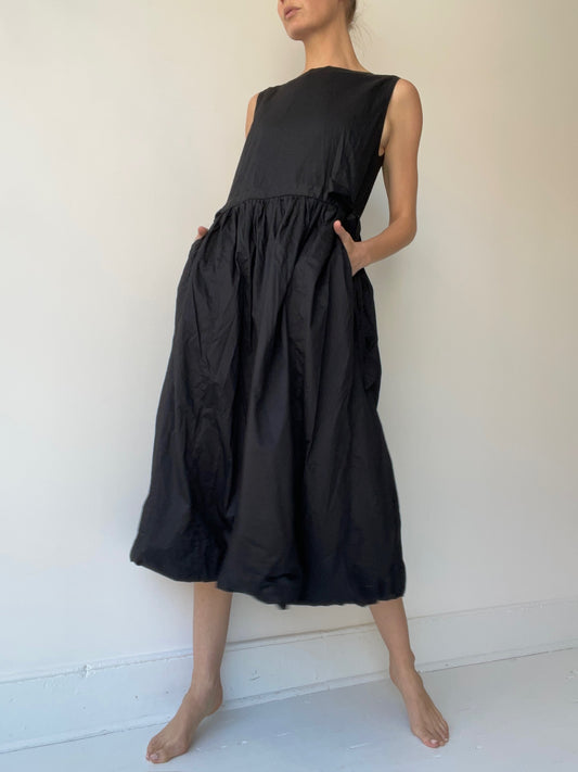 aleksandr manamïs black balloon dress