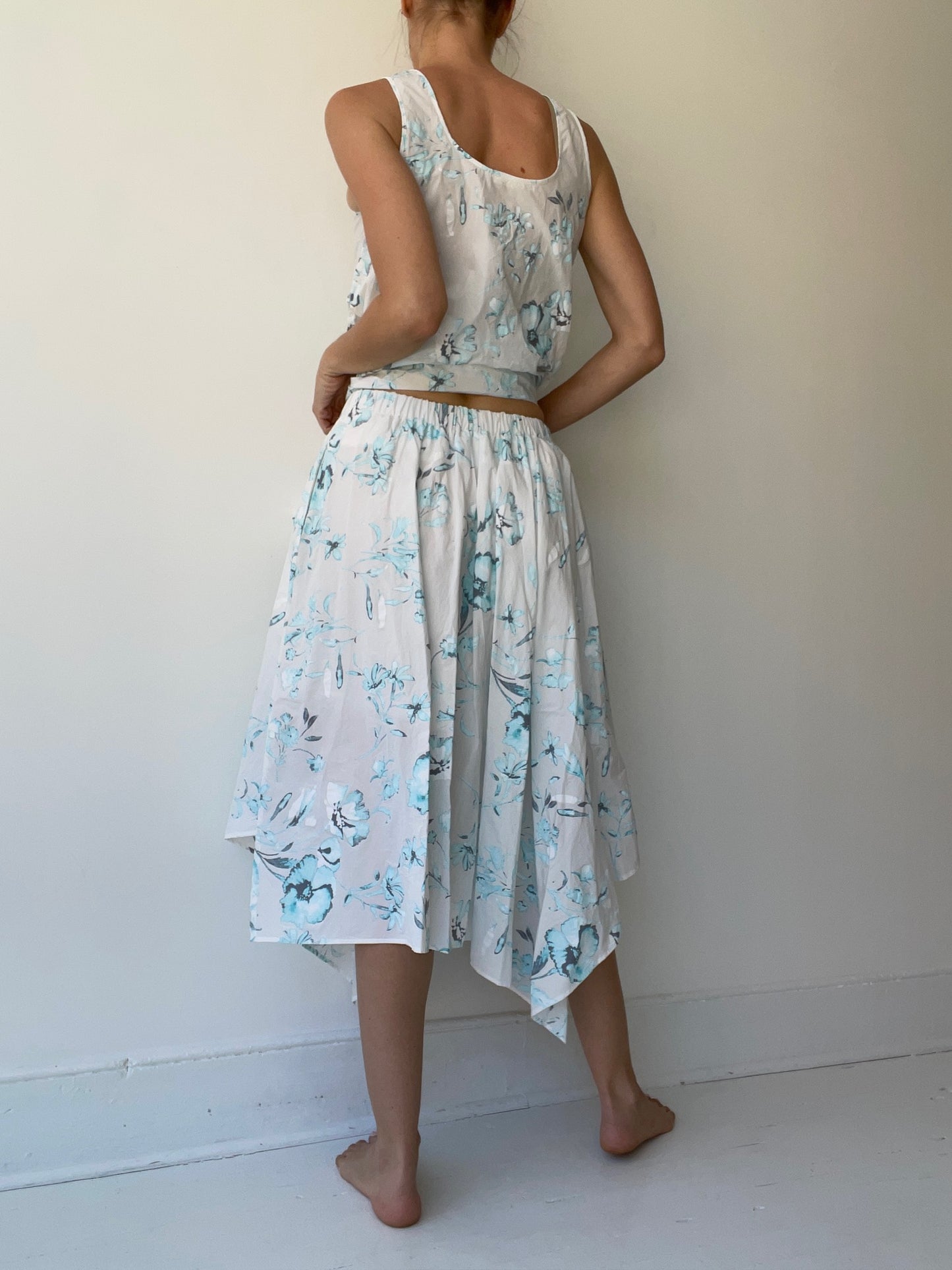 forme d’expression floral tent skirt