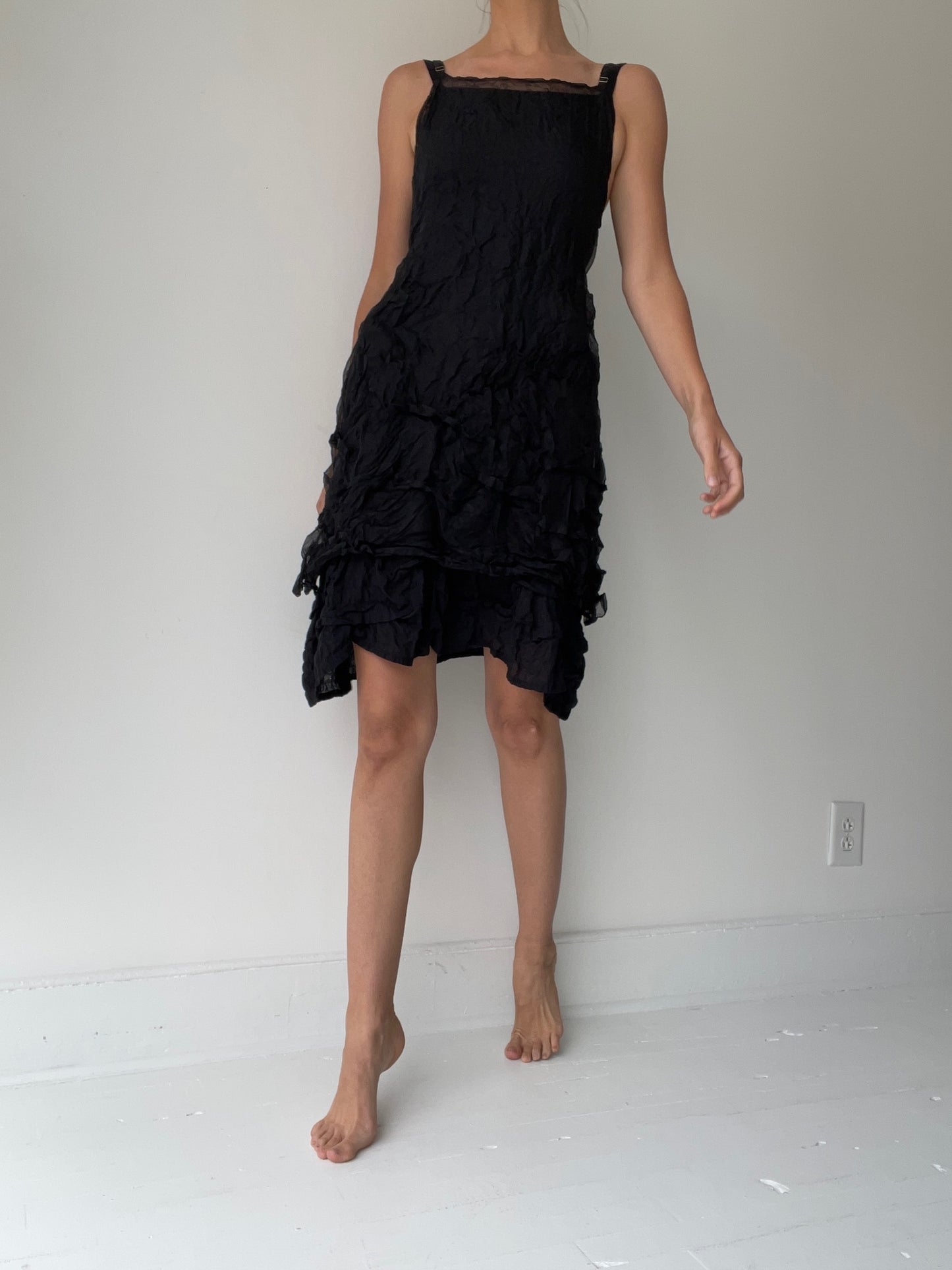 krista larson short wavey slip