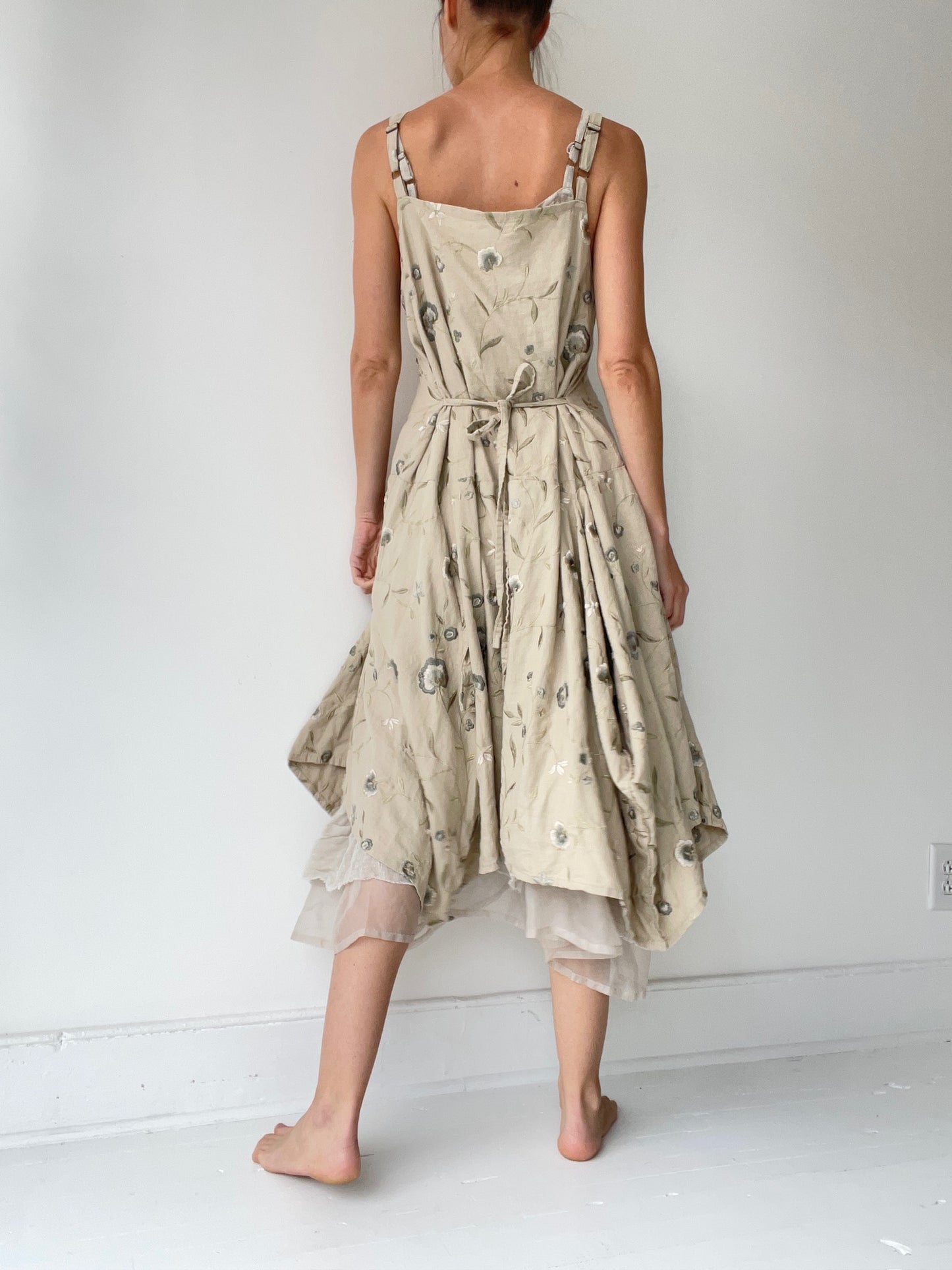 long pinwheel slip EMBROIDERED