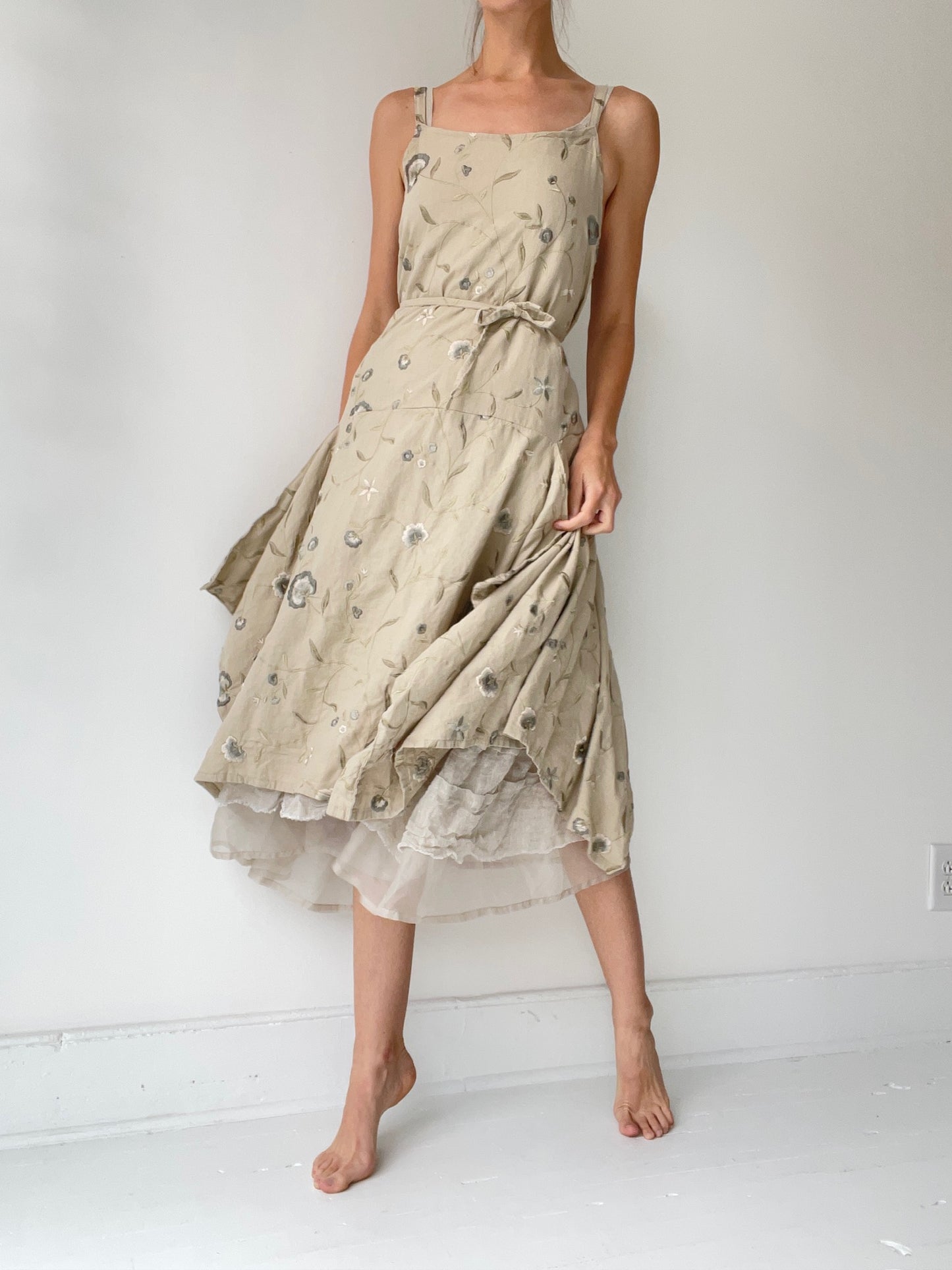 long pinwheel slip EMBROIDERED