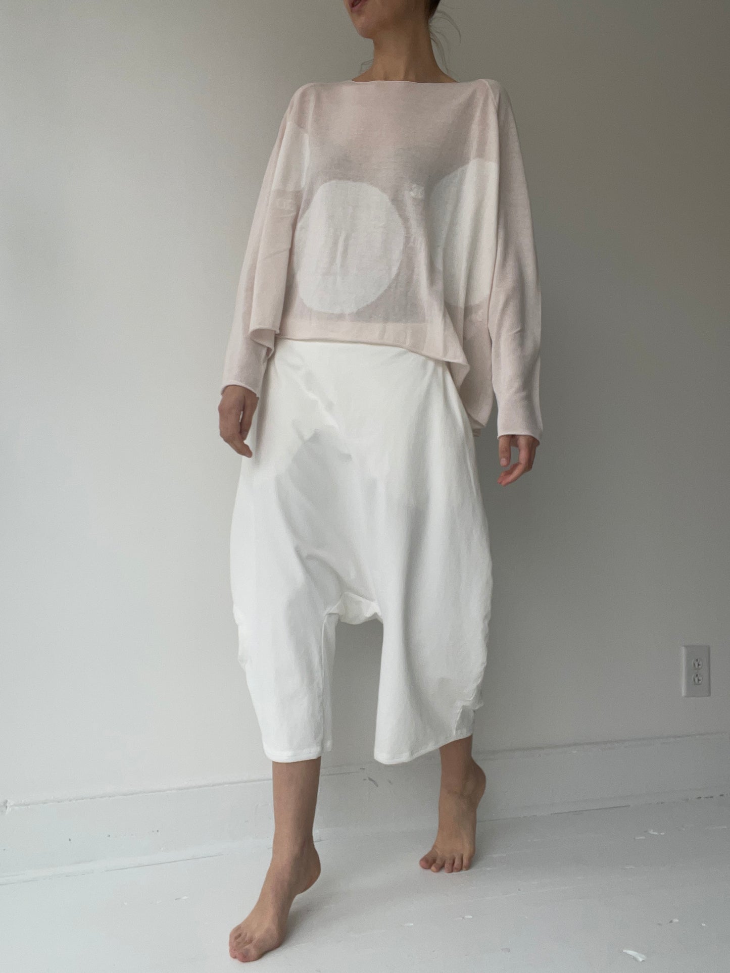 rose pullover