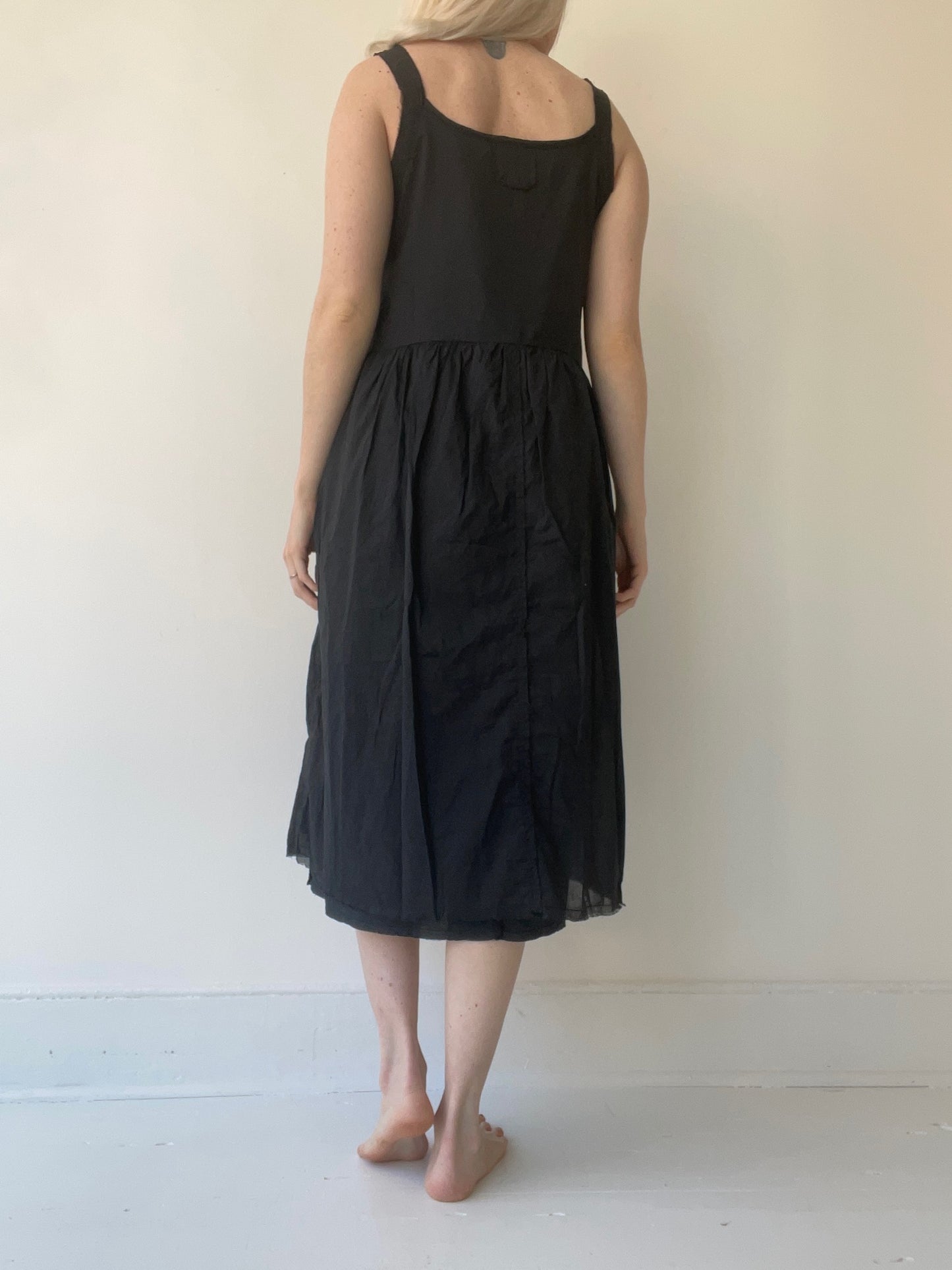 black roses dress