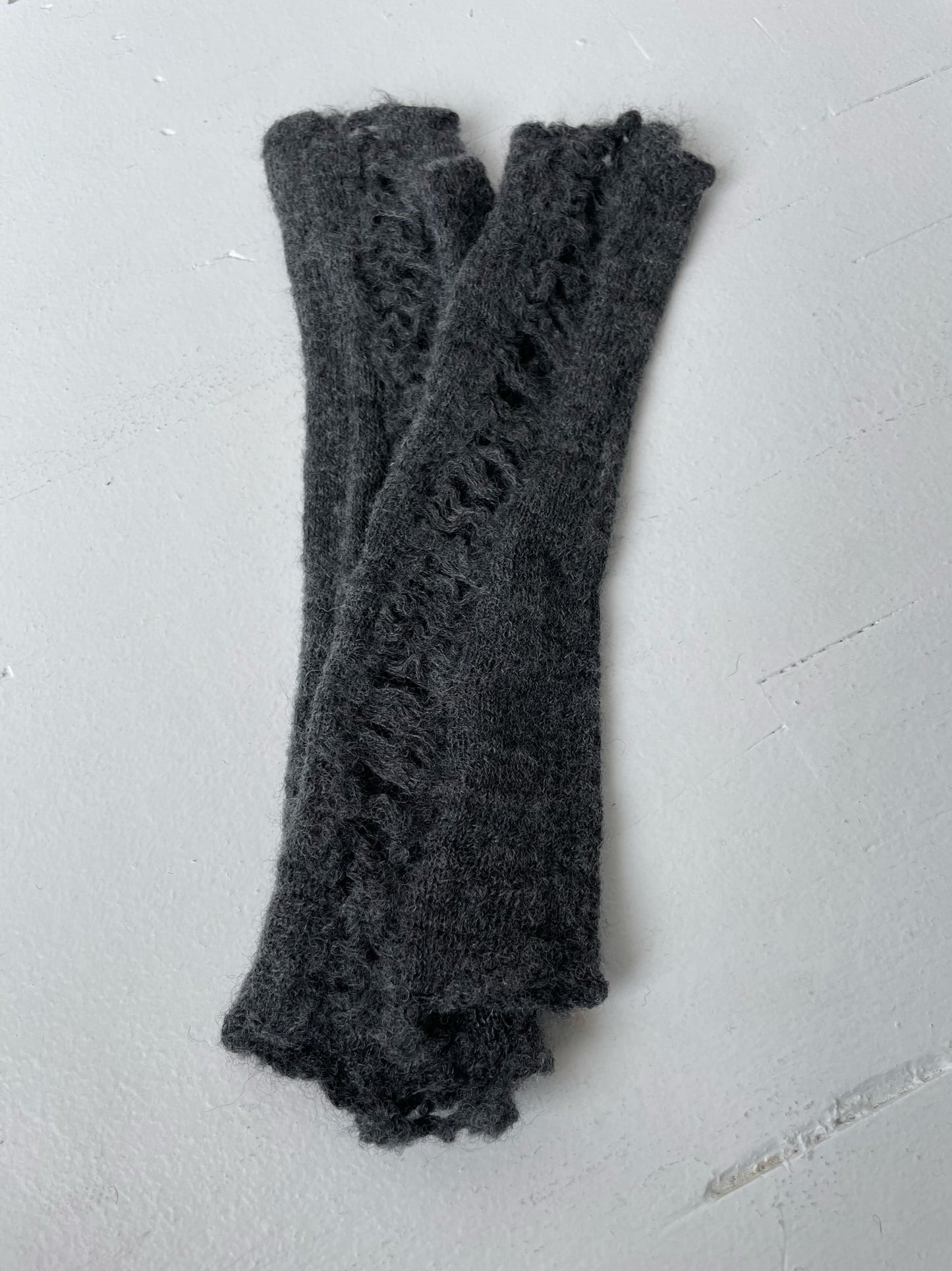 a GREY wool gloves by rundholz black label 100