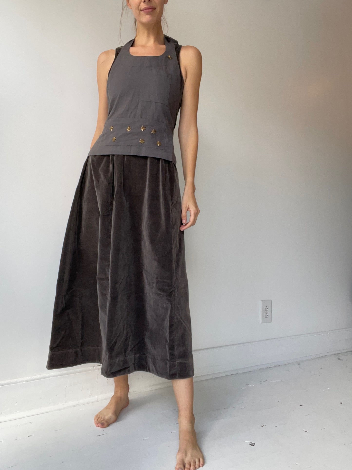 circa 26 artist apron