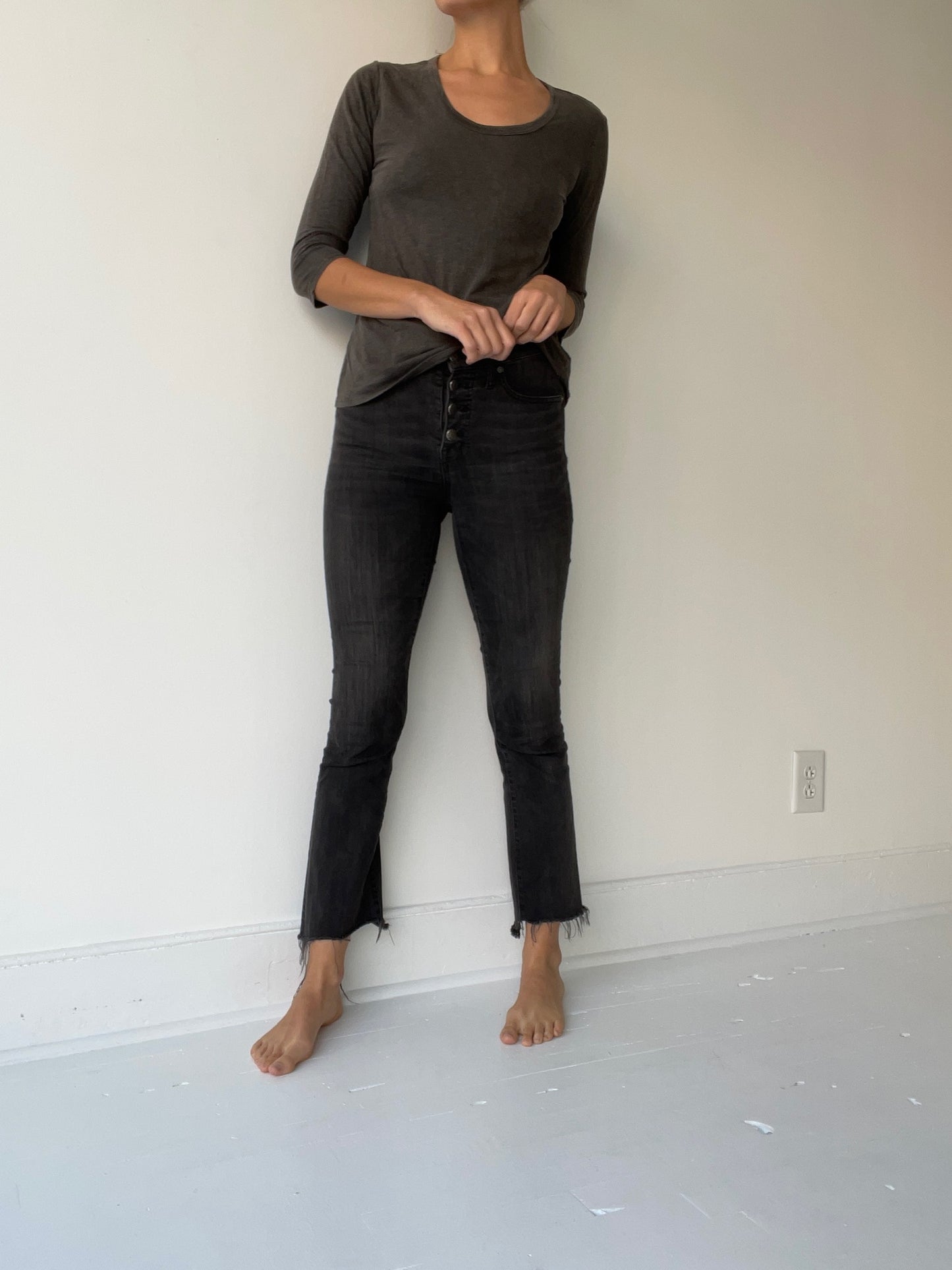 it is well charcoal 3/4 sleeve tee