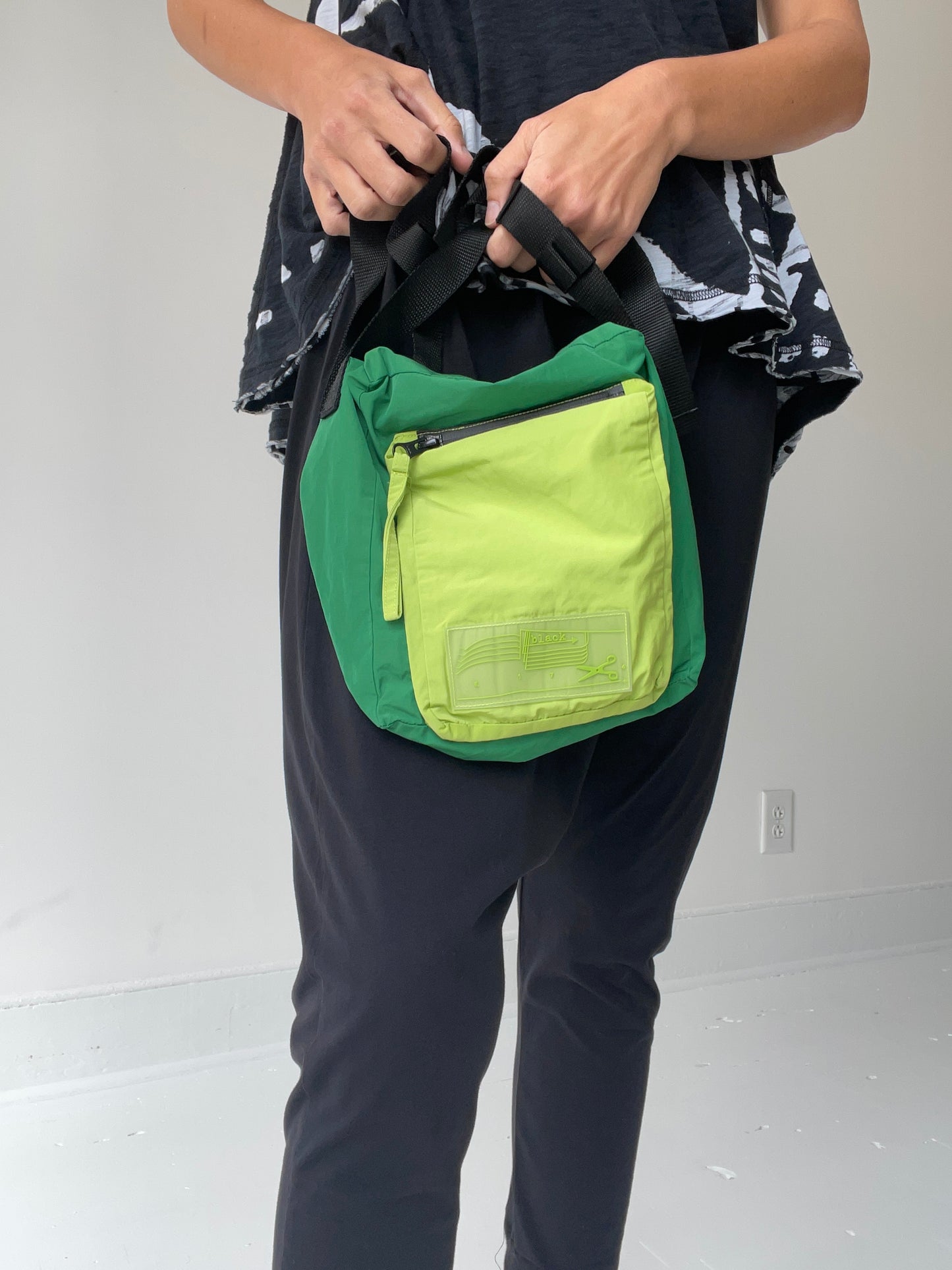 a preloved rundholz zip bag