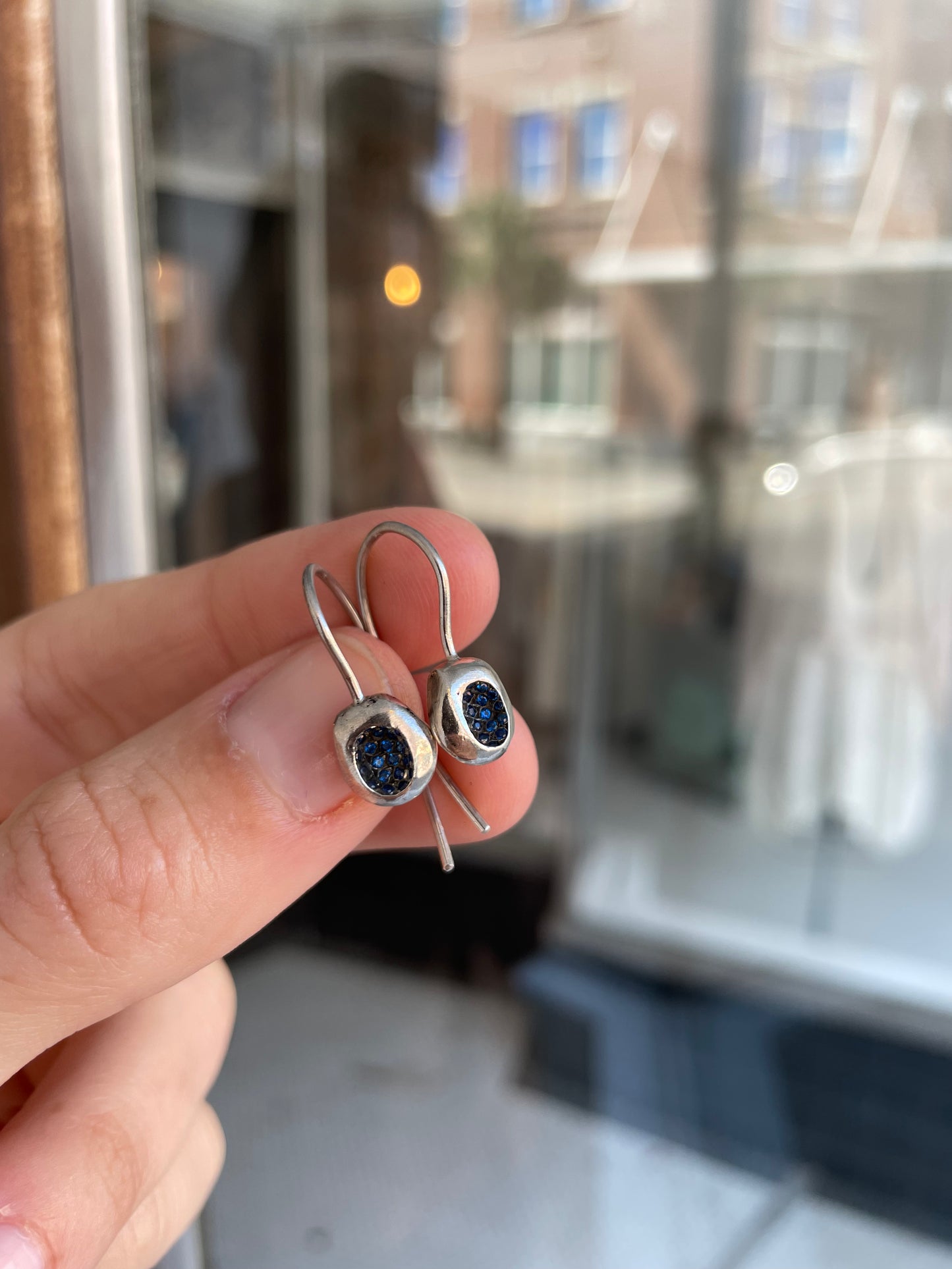rosa maria dia sapphire earrings