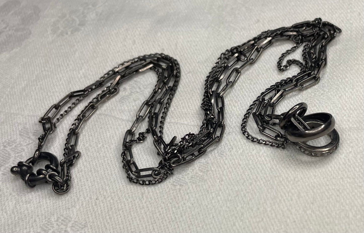 kundo timos necklace
