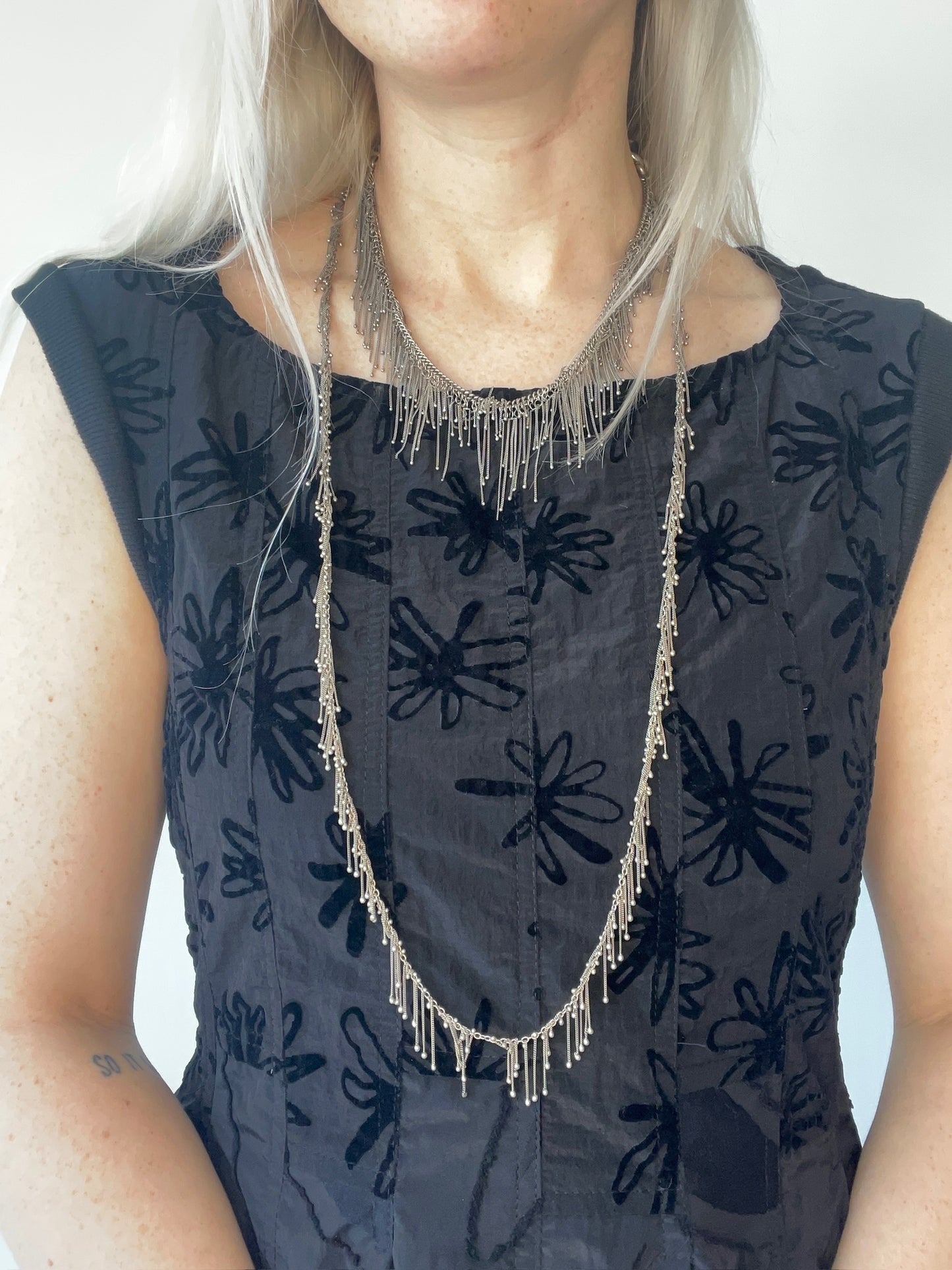 goti drop fringe necklace
