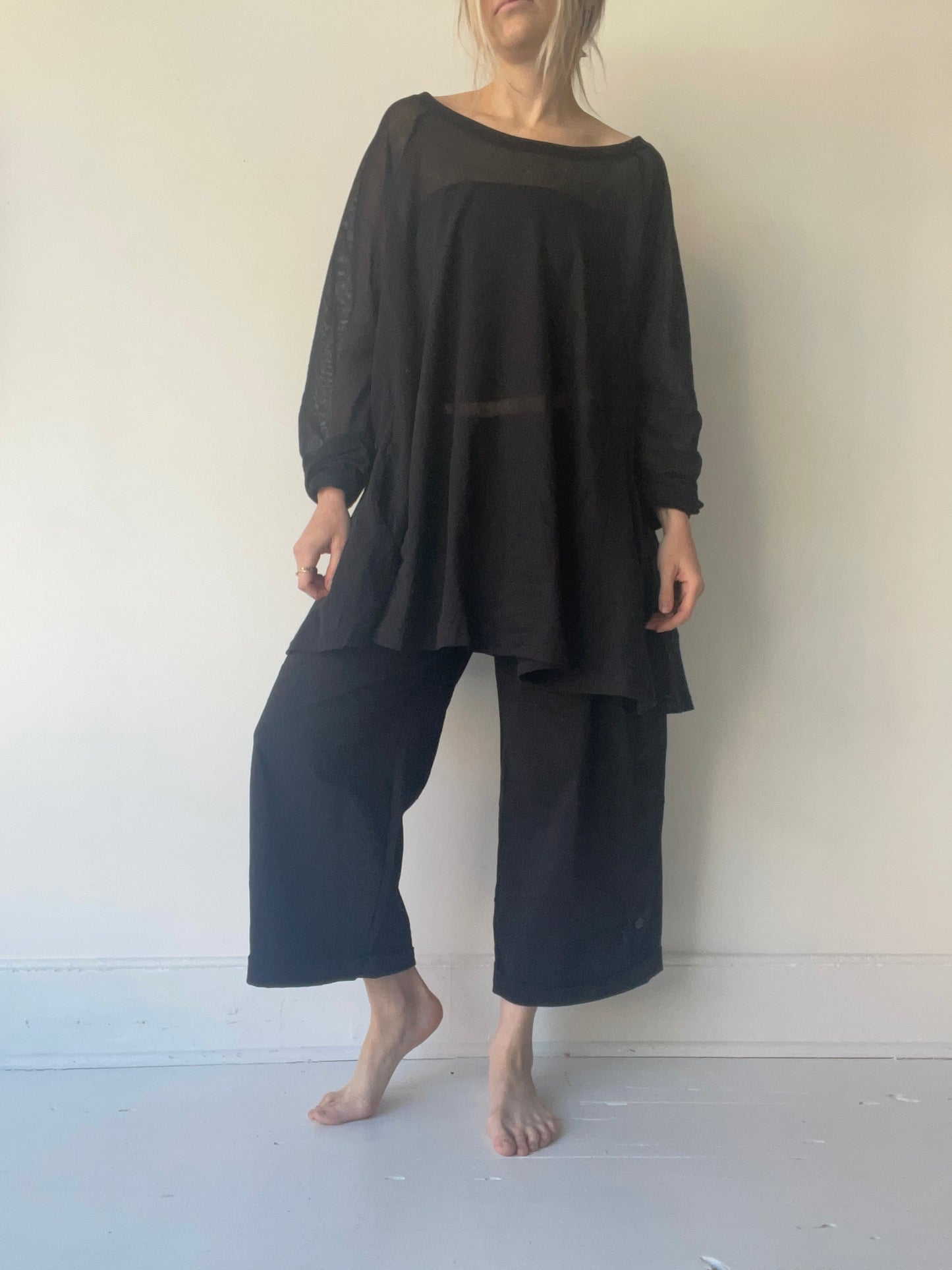 mesh one sweat top
