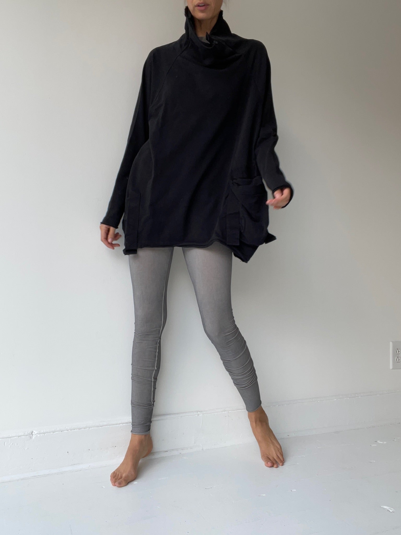 rundholz black label mock neck pullover