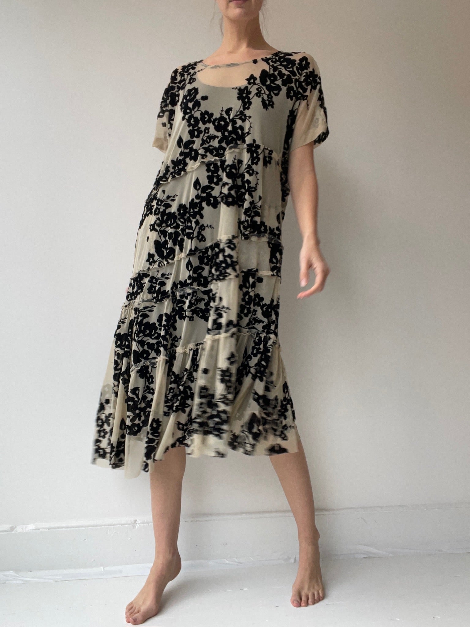 a preloved velvet burnout dress by alembika size small cream