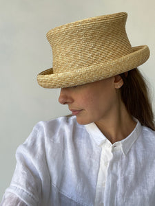 chisaki nasa hat