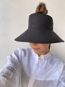 chisaki roman hat