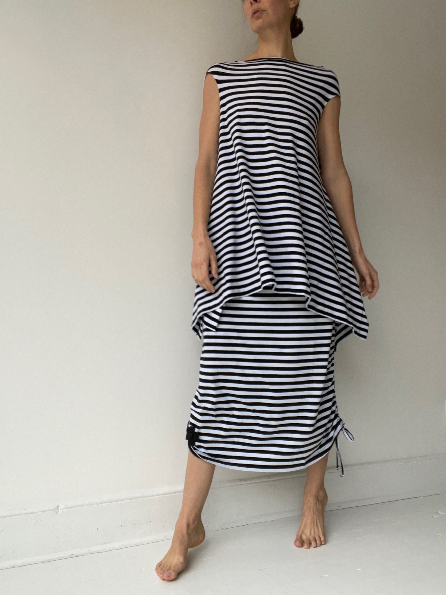 a plü bat top stripe with 94% cotton/6% elastane