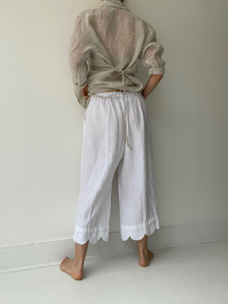 krista larson scalloped pants WHITE