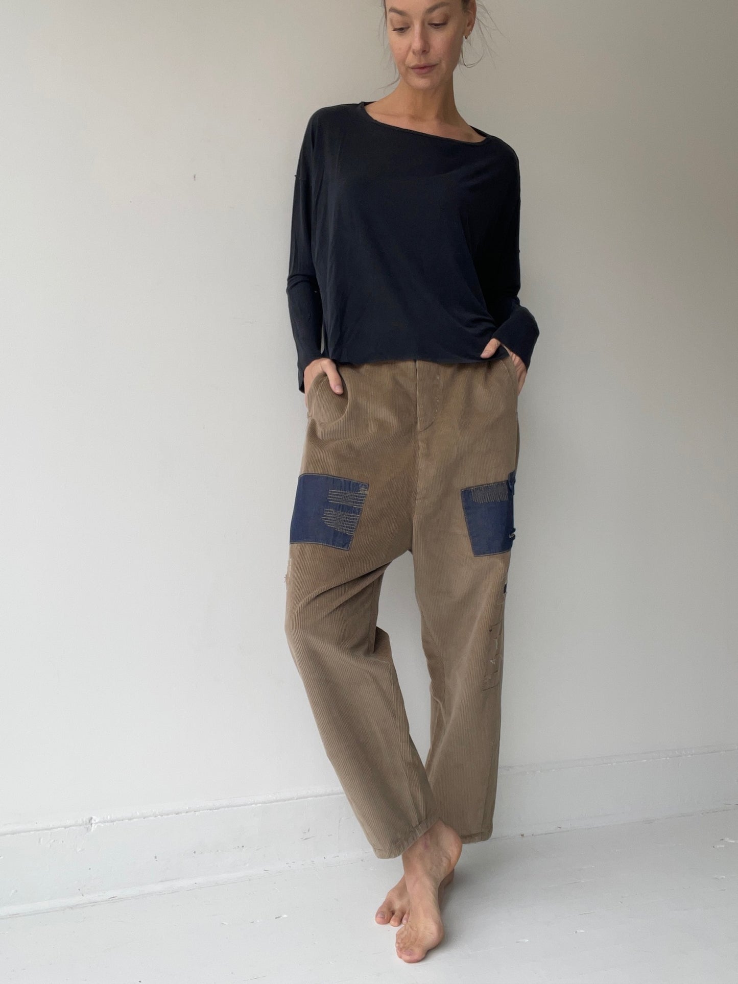 umit unal navy tee