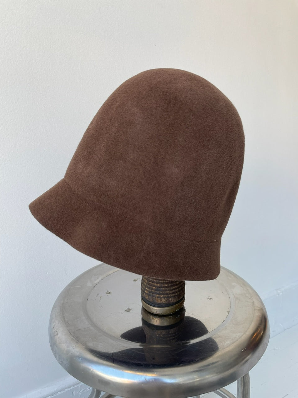 a chisaki yan hat BROWN with rabbit fur felt