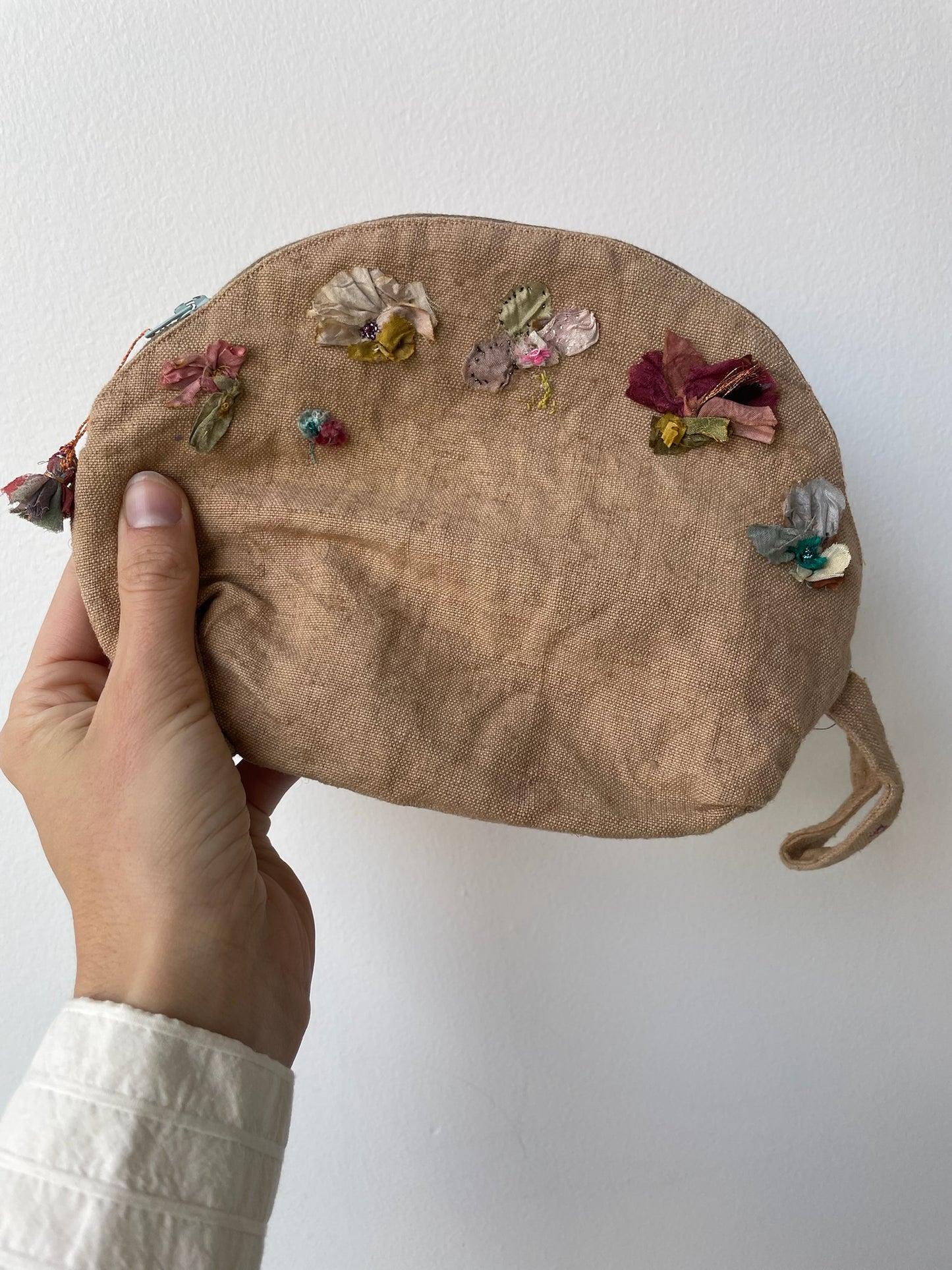 an antomoon mauve pouch