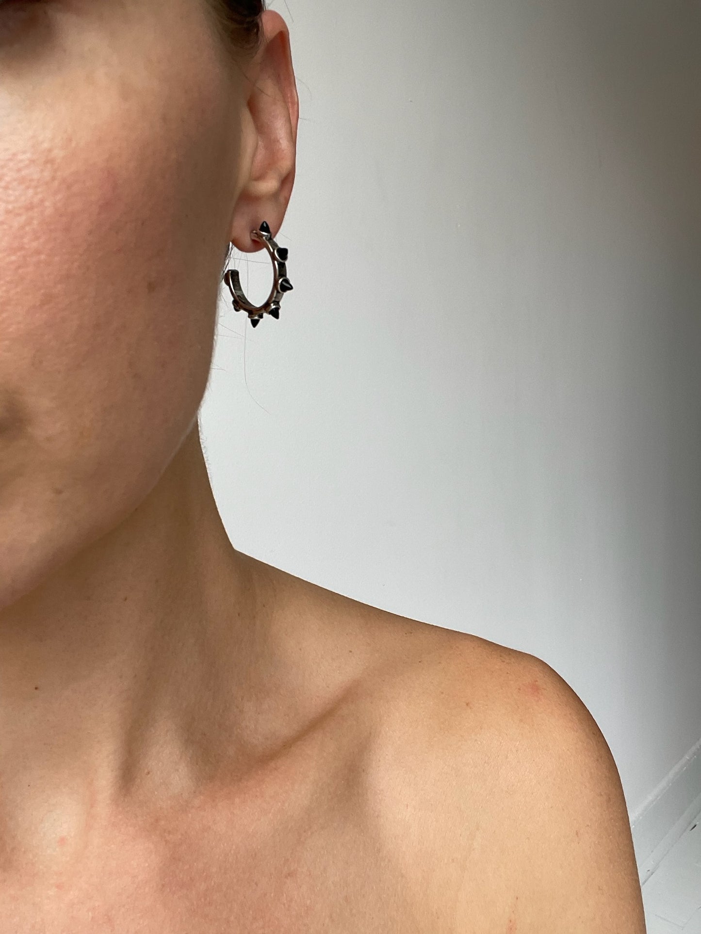 lionette yuvi earrings