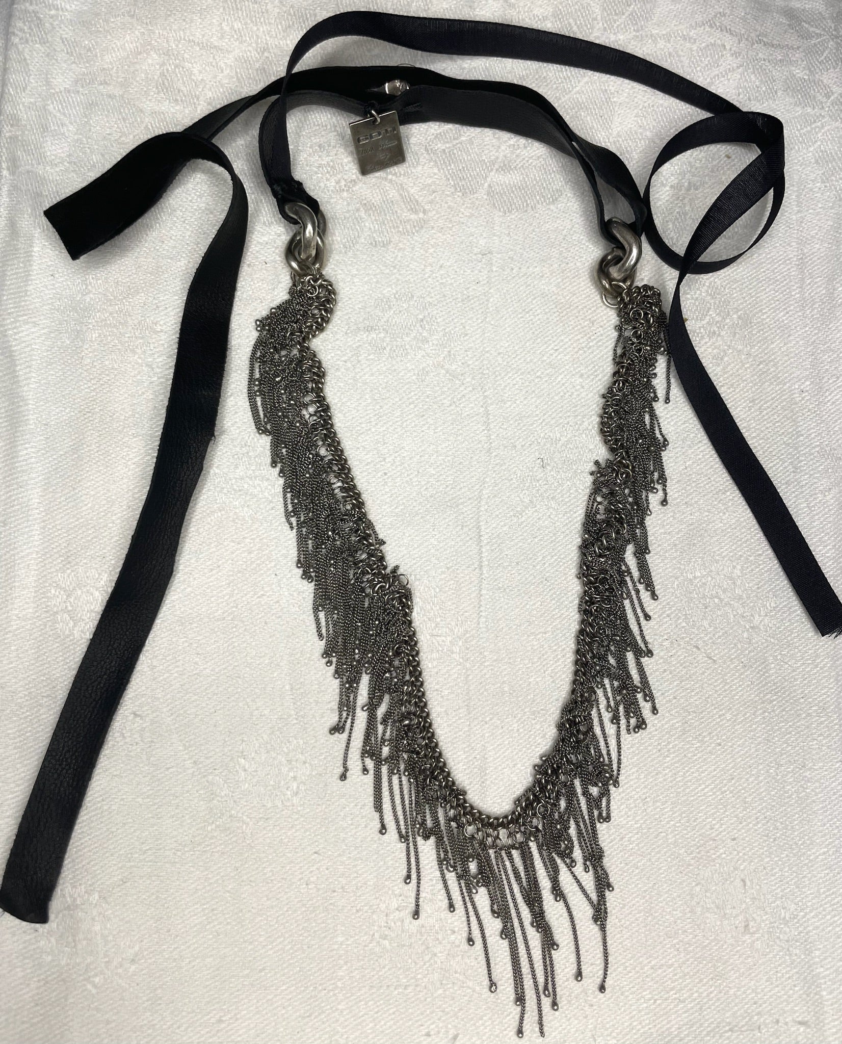 a goti ribbon tie necklace with style number cn2171