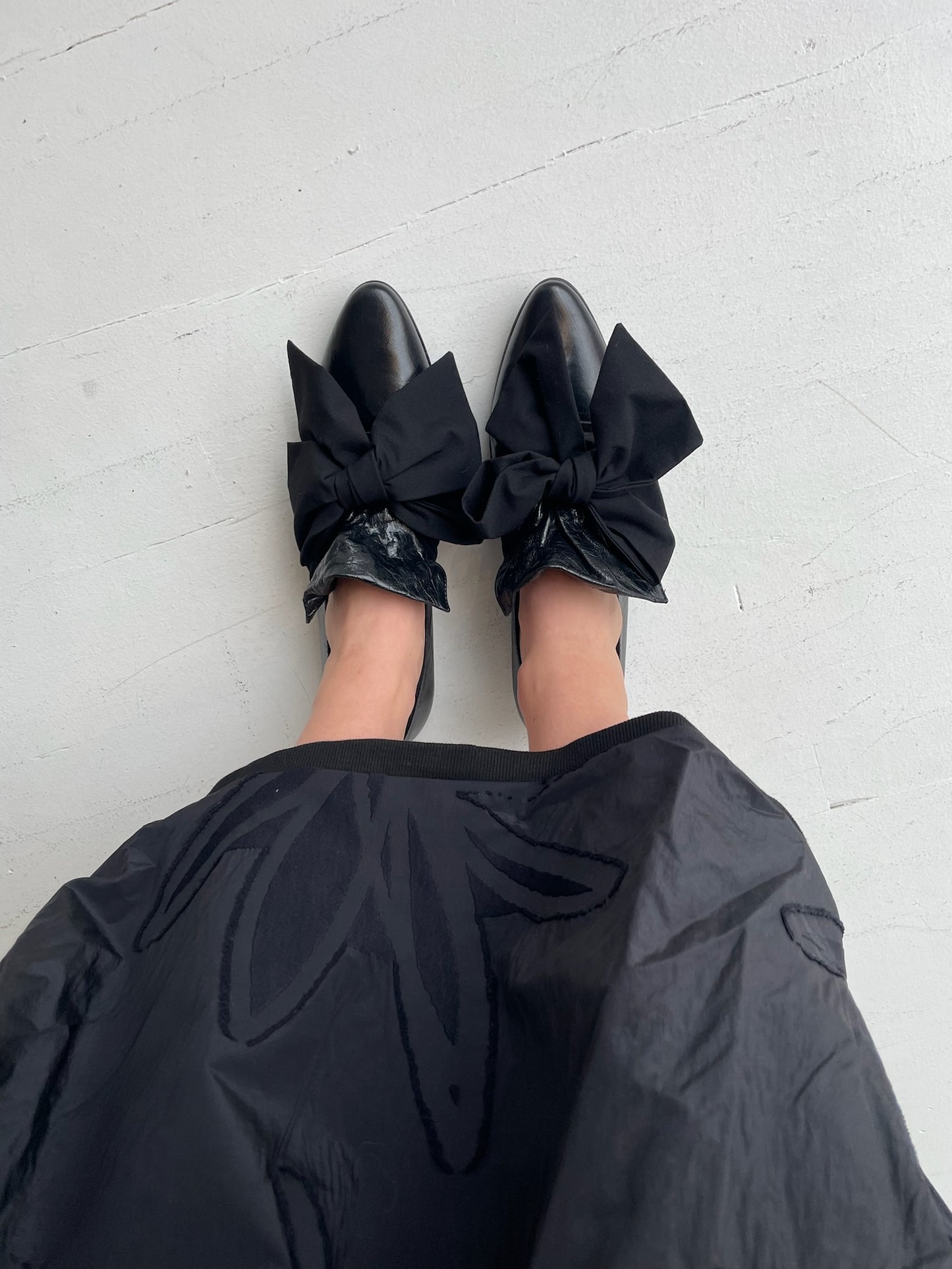 rundholz mainline black leather bow loafer
