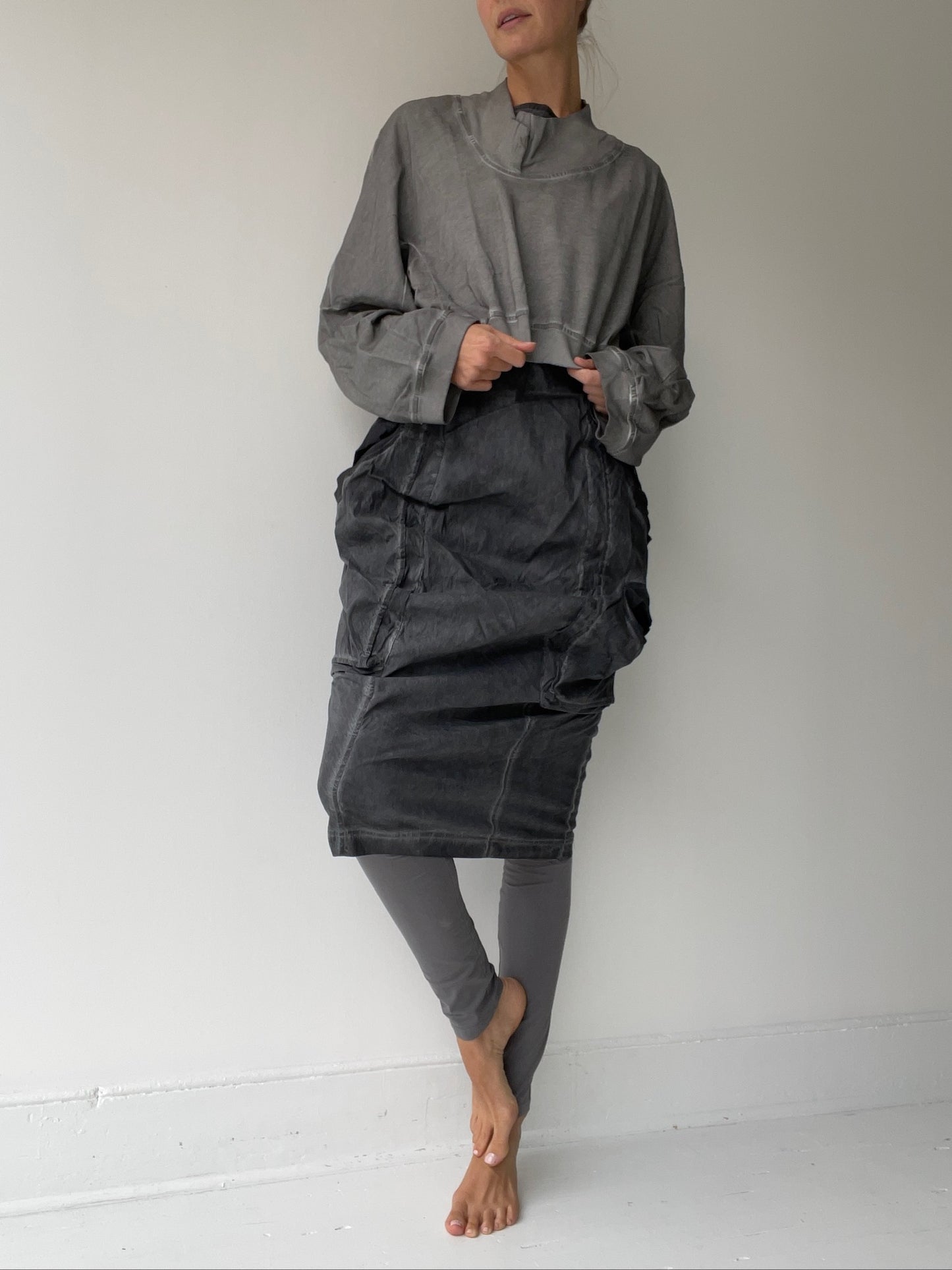 rundholz dip cropped sweatshirt