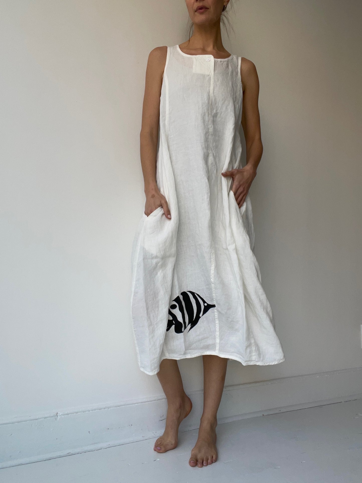a rundholz black label fish dress with 100% linen