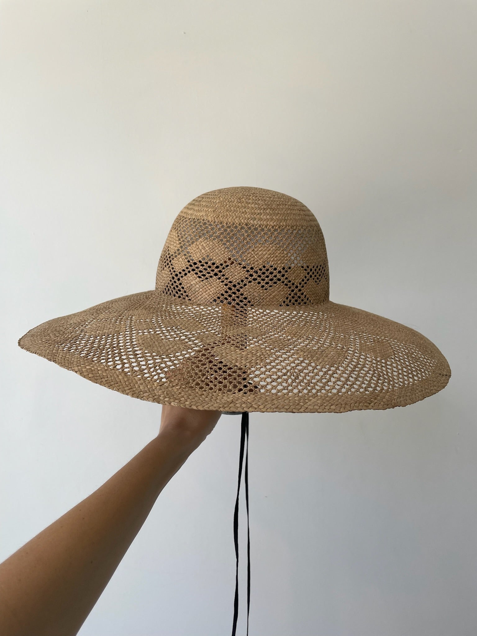 chisaki kaze diamond hat