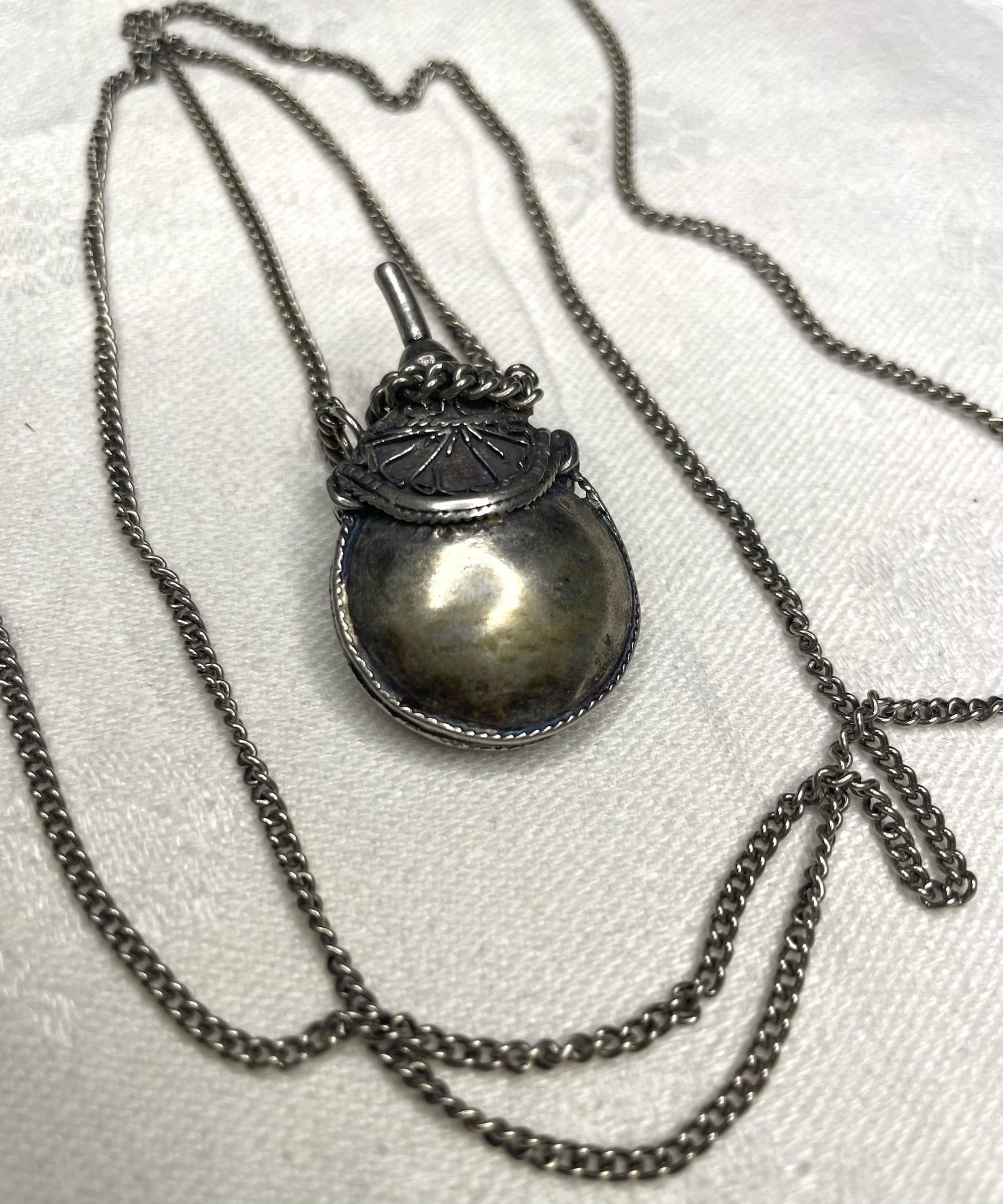 goti keep pendant necklace