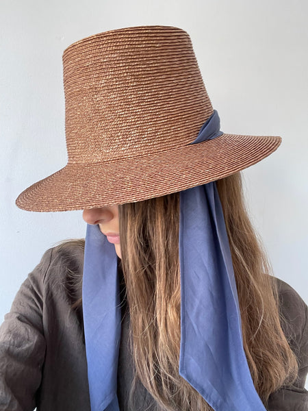 sue hat